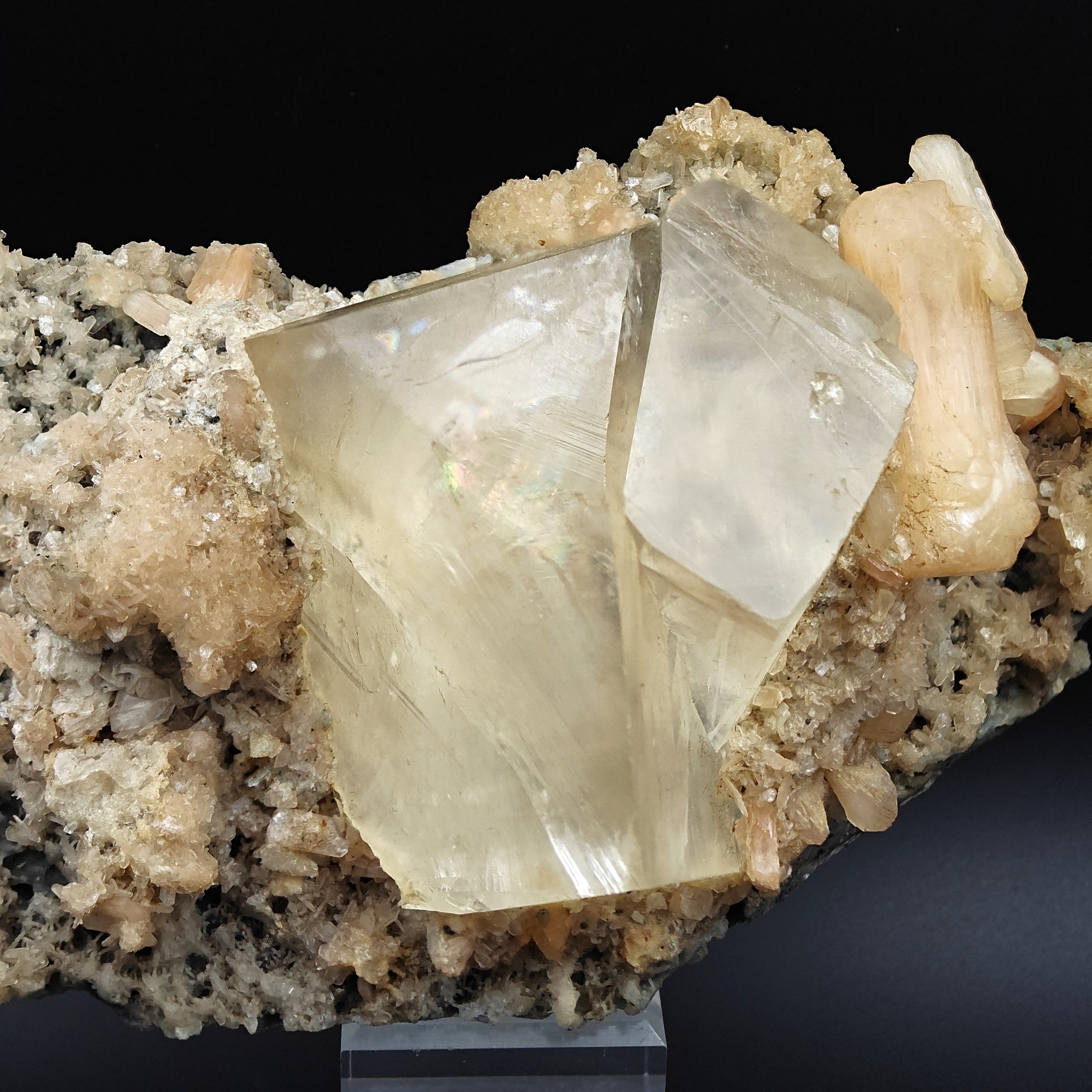 CALCITE & STILBITE – Big Twinned Crystals with Pink Stilbite, Pune, India