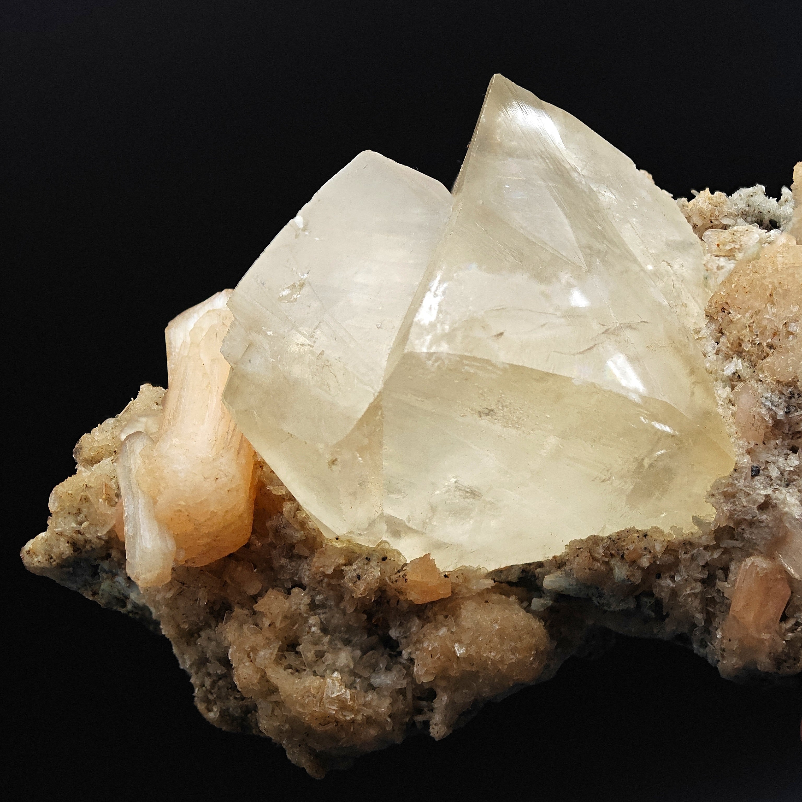 CALCITE & STILBITE – Big Twinned Crystals with Pink Stilbite, Pune, India