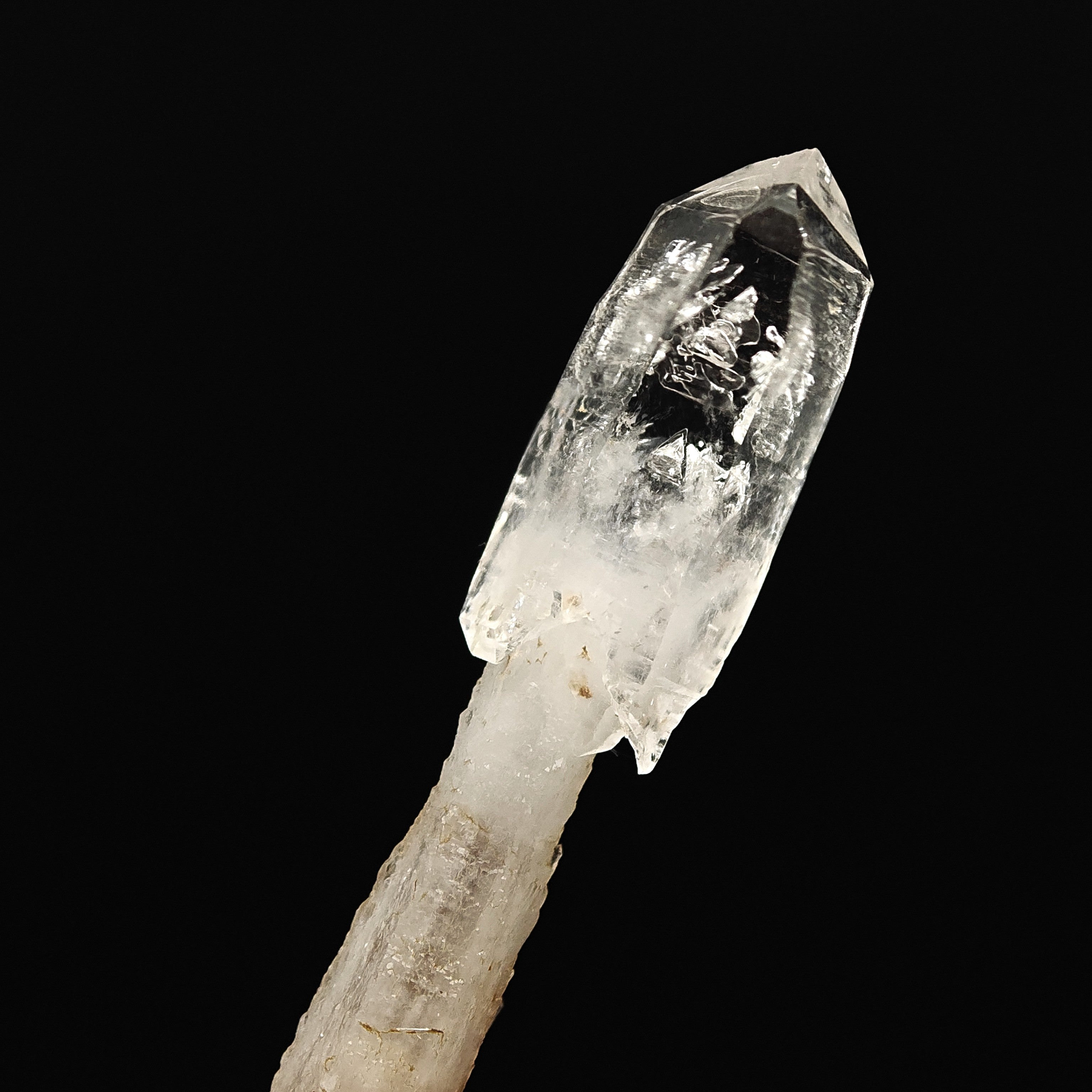 QUARTZ – Transparent Glossy Scepter Crystal from Scaglieri, Elba Island, Italy
