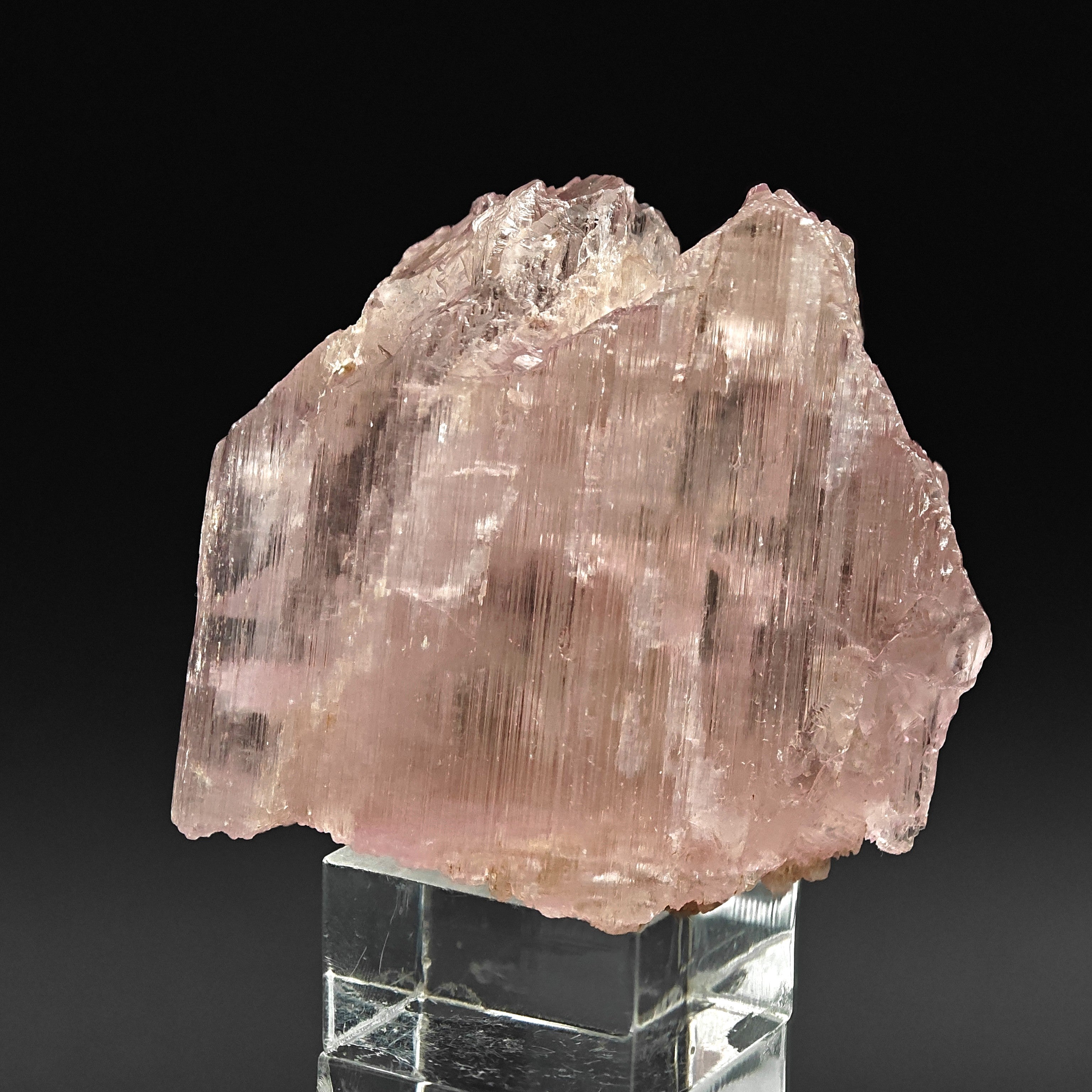 KUNZITE – Pink Crystal, Skardu Road, Gilgit-Baltistan, Pakistan