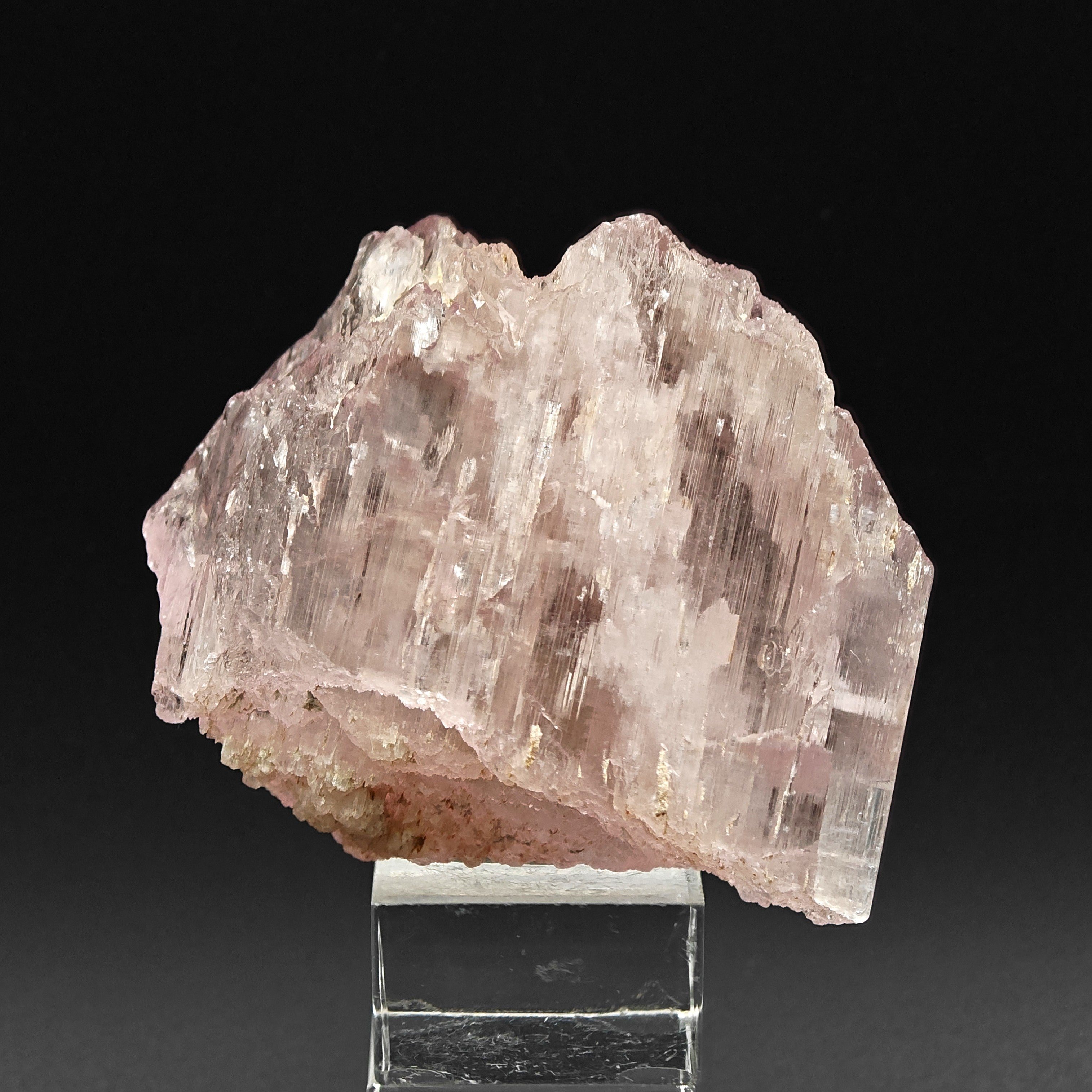 KUNZITE – Pink Crystal, Skardu Road, Gilgit-Baltistan, Pakistan