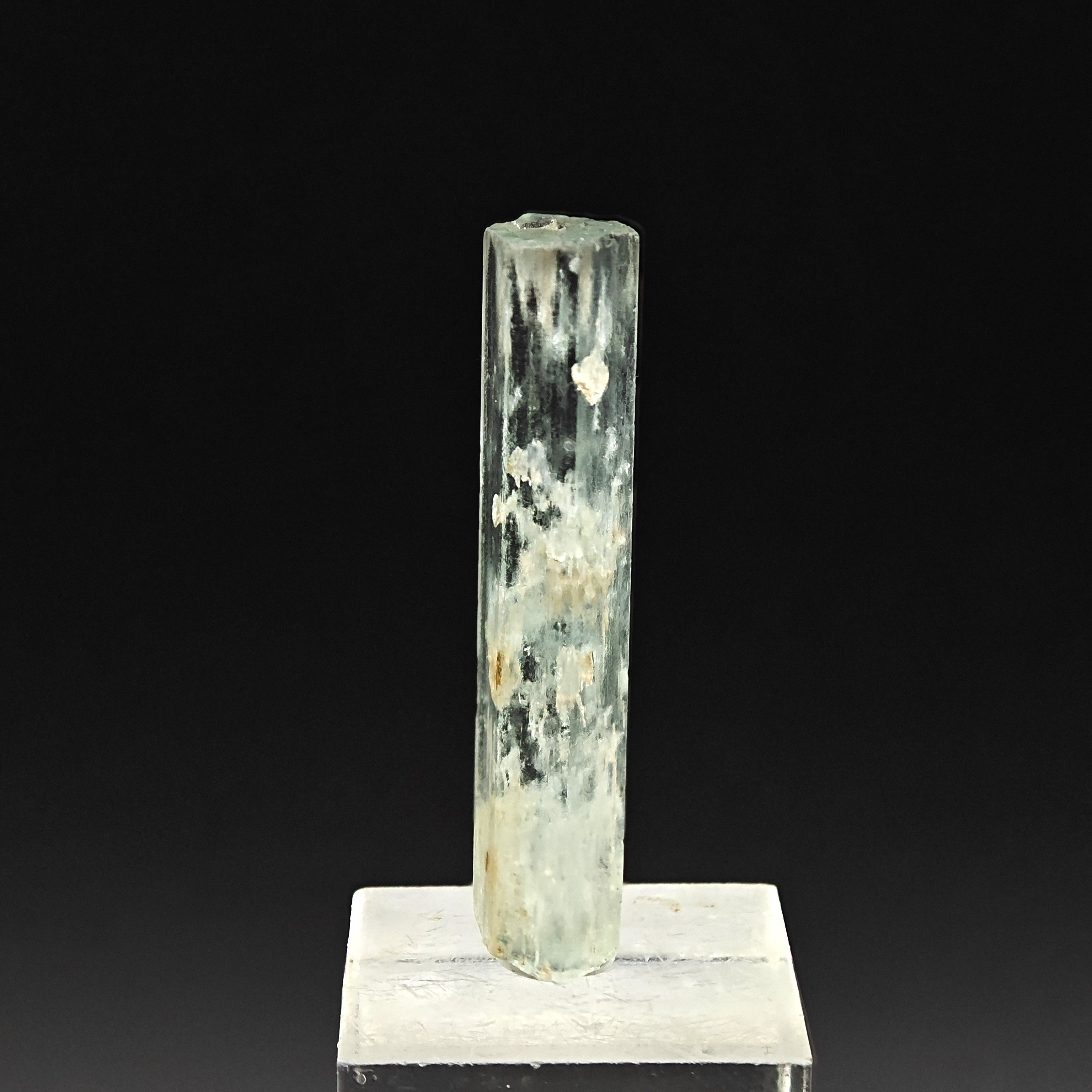 AQUAMARINE – Sky-Blue Gemmy Beryl Crystal, Minas Gerais, Brazil