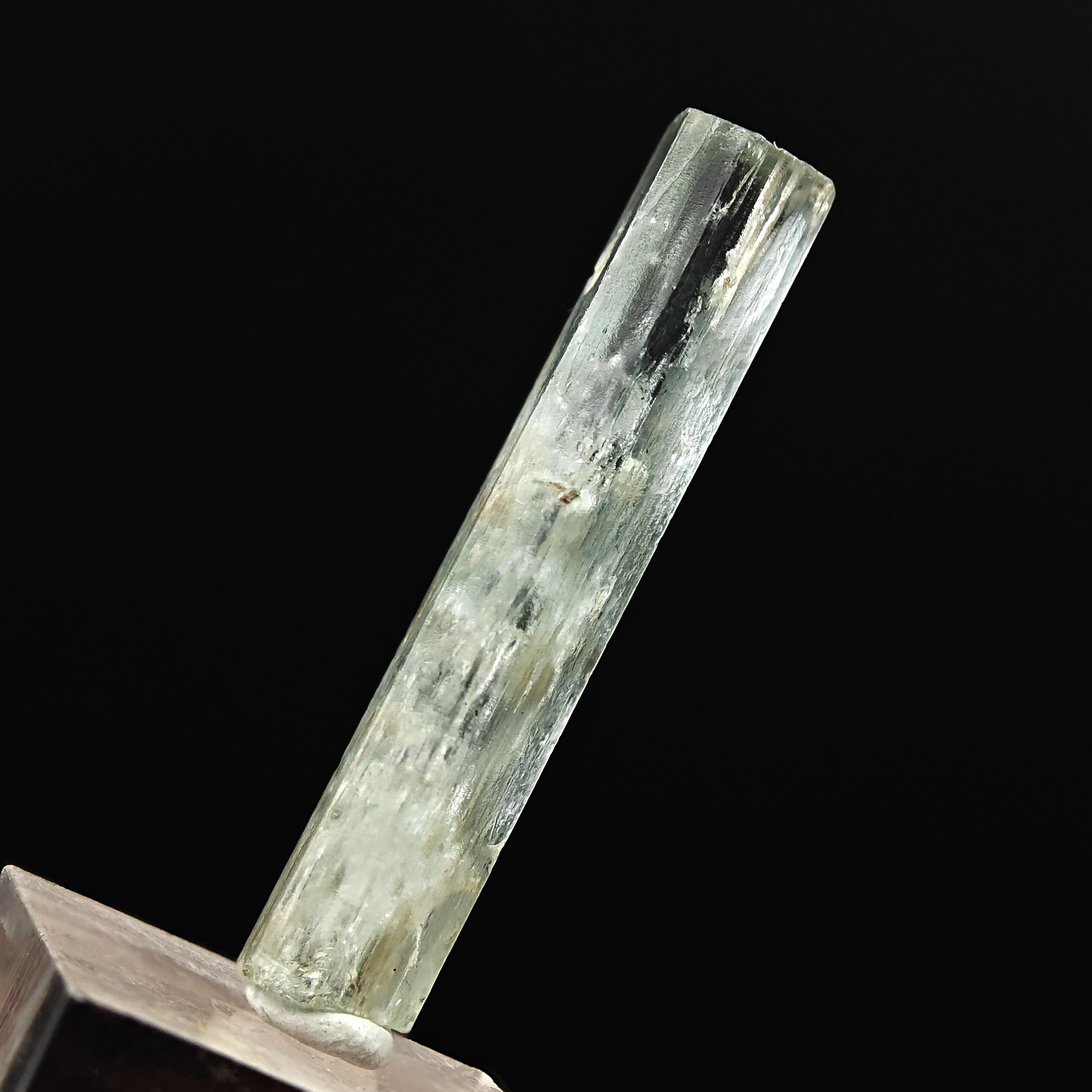 AQUAMARINE – Sky-Blue Gemmy Beryl Crystal, Minas Gerais, Brazil