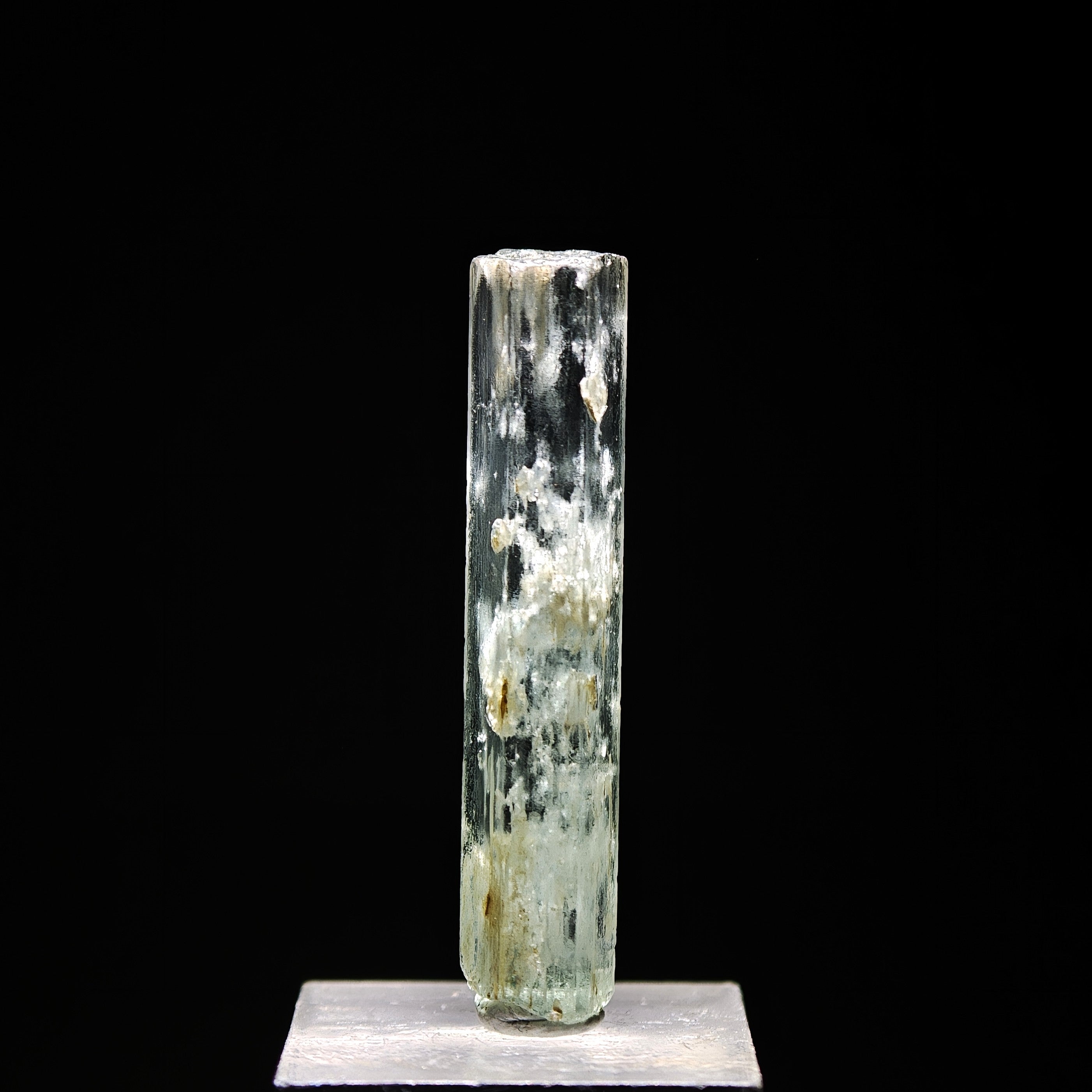 AQUAMARINE – Sky-Blue Gemmy Beryl Crystal, Minas Gerais, Brazil