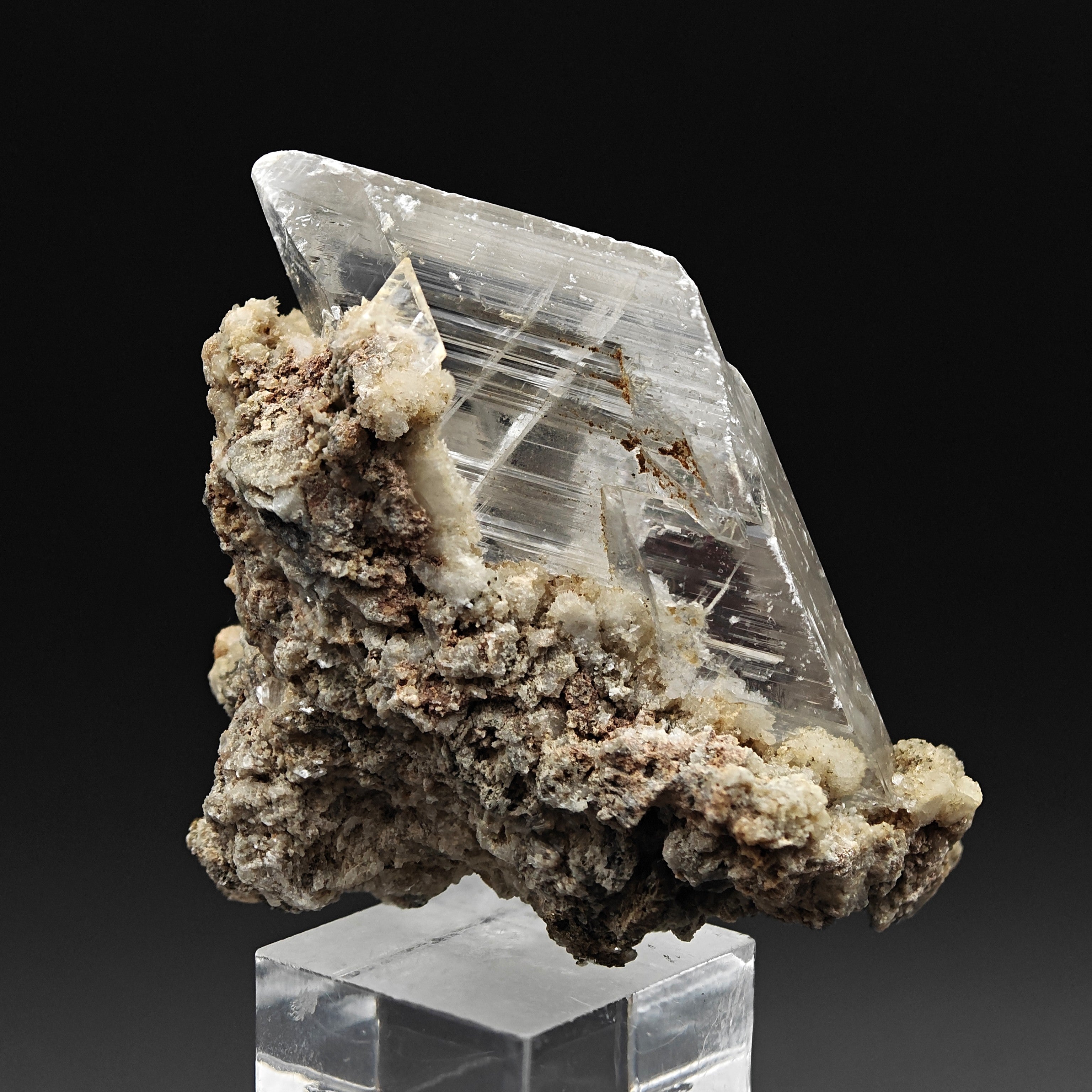 GYPSUM – Aesthetic 6.4cm Crystal, Pink-Green Iridescence, Niccioleta, Italy