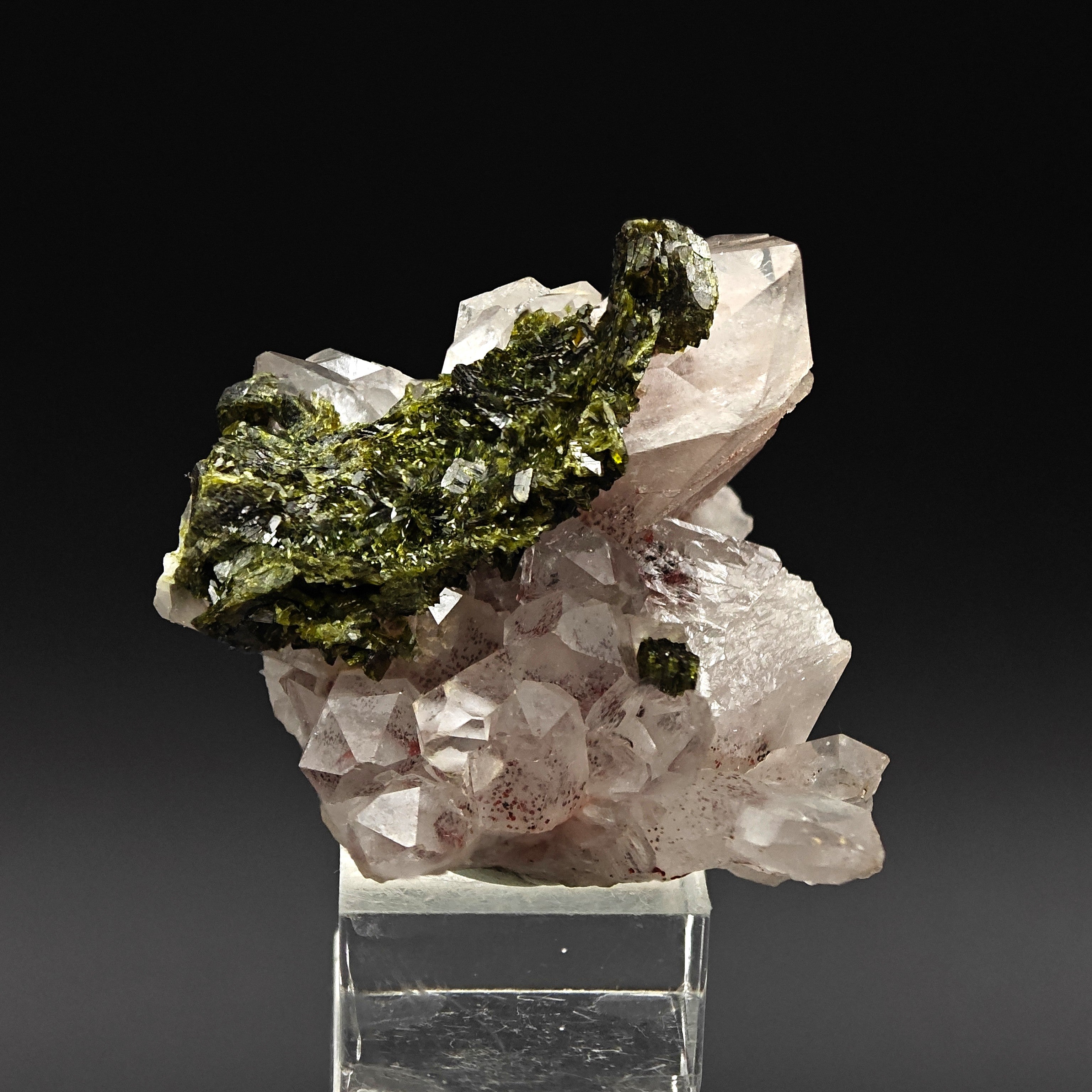 EPIDOTE & AMETHYSTINE QUARTZ – Green Crystals on Rosy Quartz, Meigu, China
