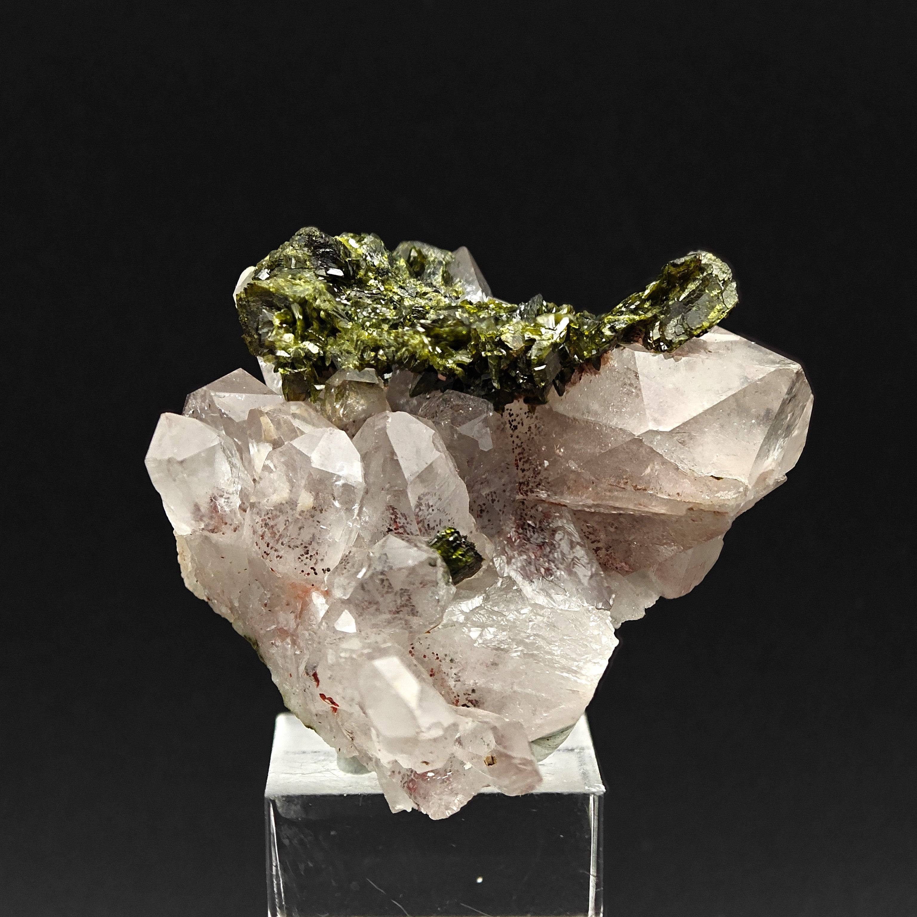 EPIDOTE & AMETHYSTINE QUARTZ – Green Crystals on Rosy Quartz, Meigu, China