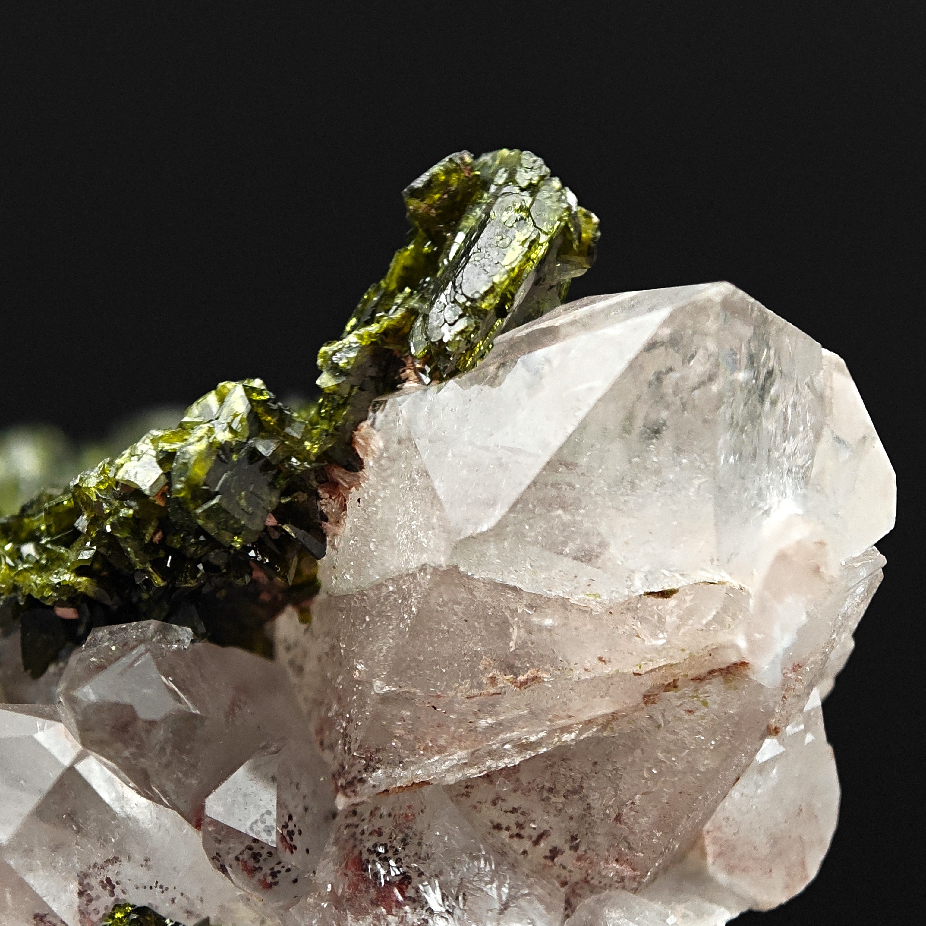 EPIDOTE & AMETHYSTINE QUARTZ – Green Crystals on Rosy Quartz, Meigu, China
