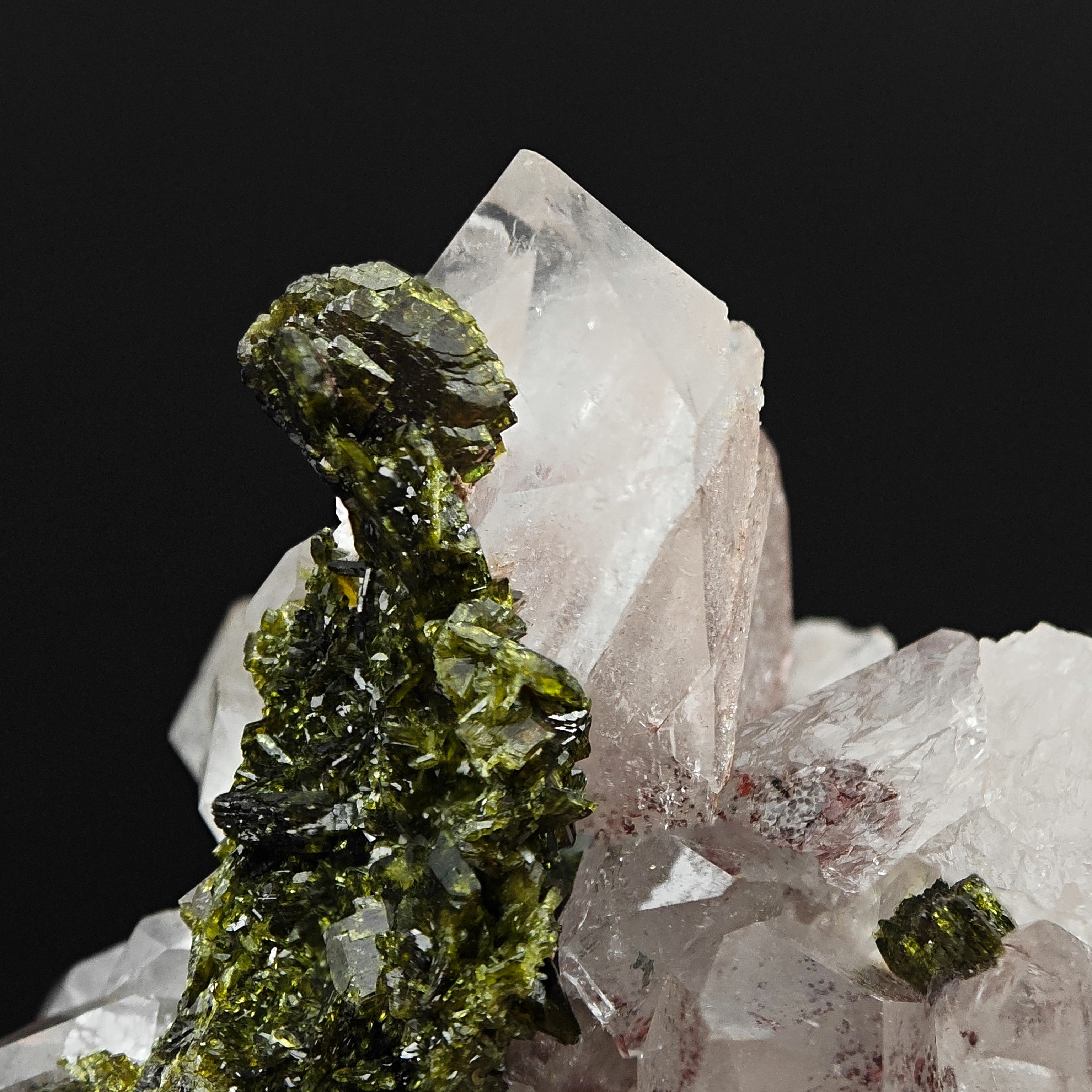 EPIDOTE & AMETHYSTINE QUARTZ – Green Crystals on Rosy Quartz, Meigu, China