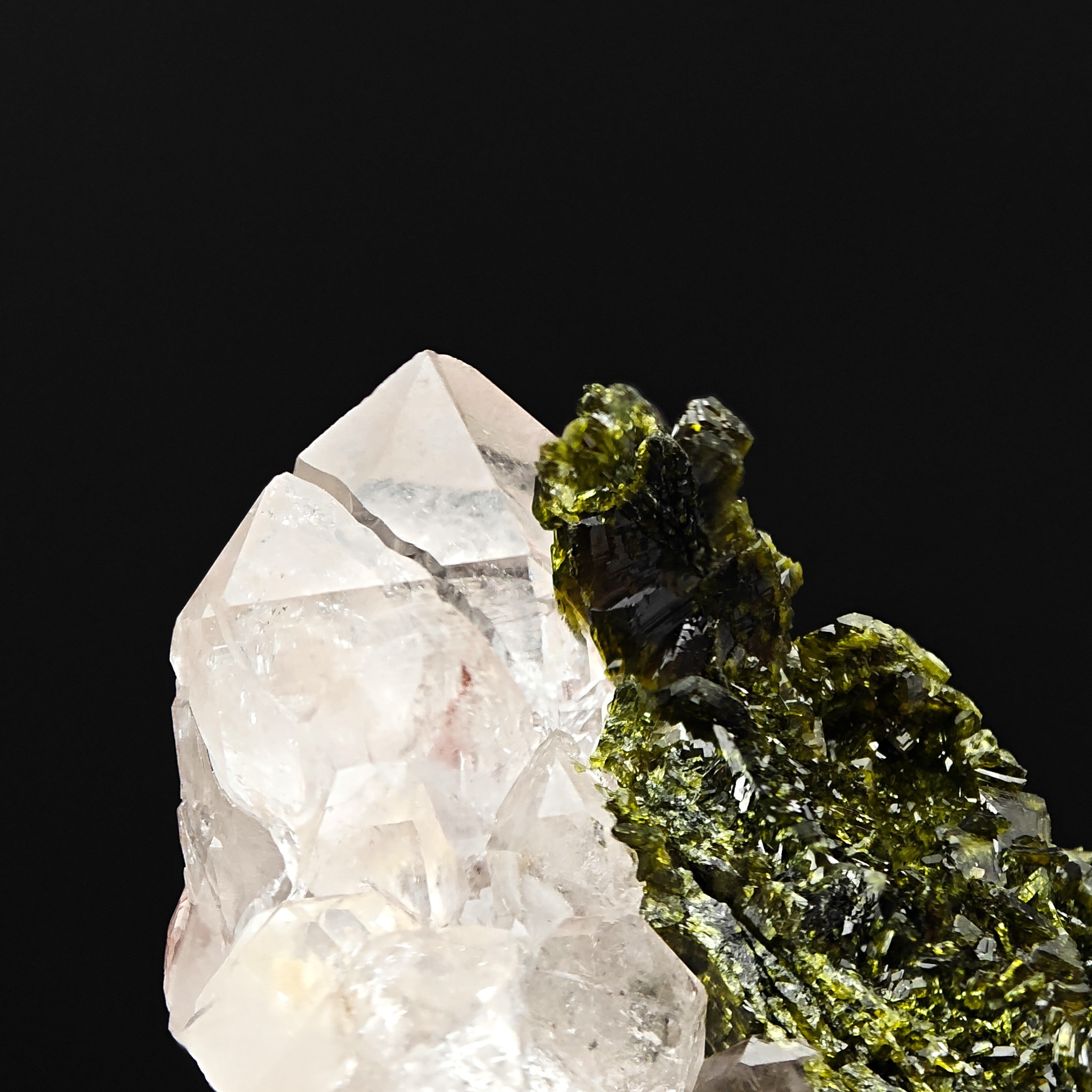 EPIDOTE & AMETHYSTINE QUARTZ – Green Crystals on Rosy Quartz, Meigu, China