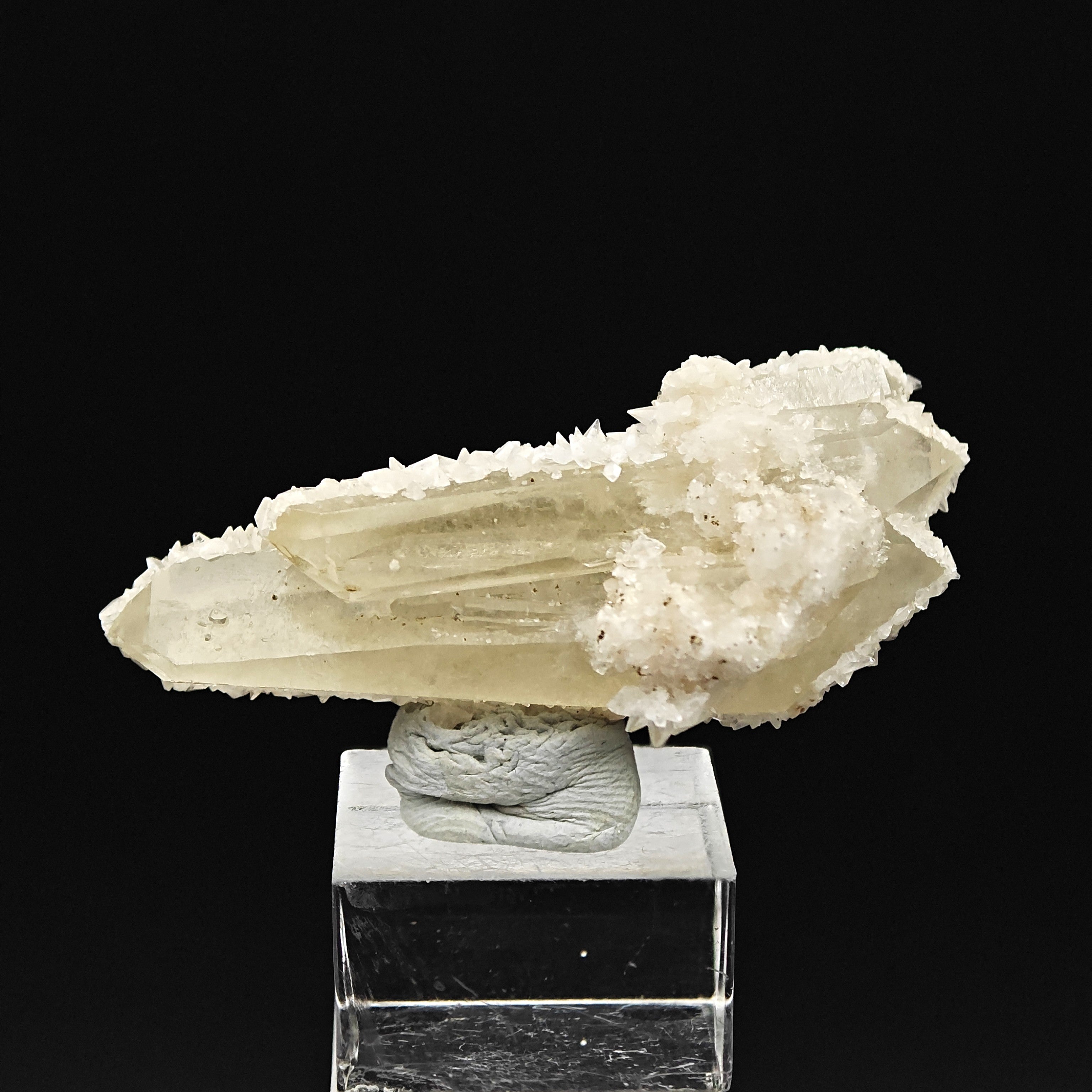 CALCITE & PYRITE on QUARTZ – Doubly Terminated with Calcite Rim, Traversella, Italy