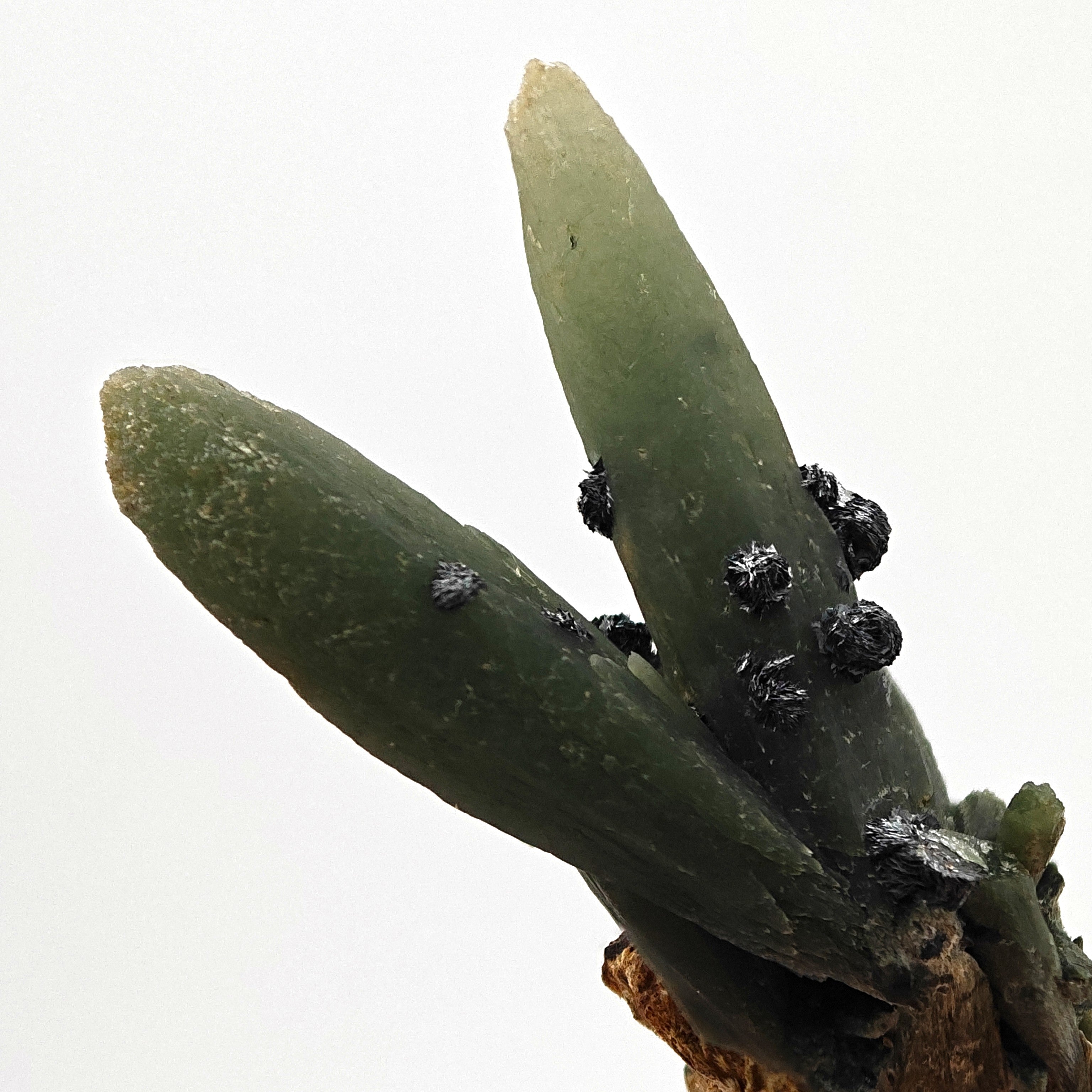 PRASE QUARTZ – Green Crystals with Lustrous Hematite, Serifos Island, Greece