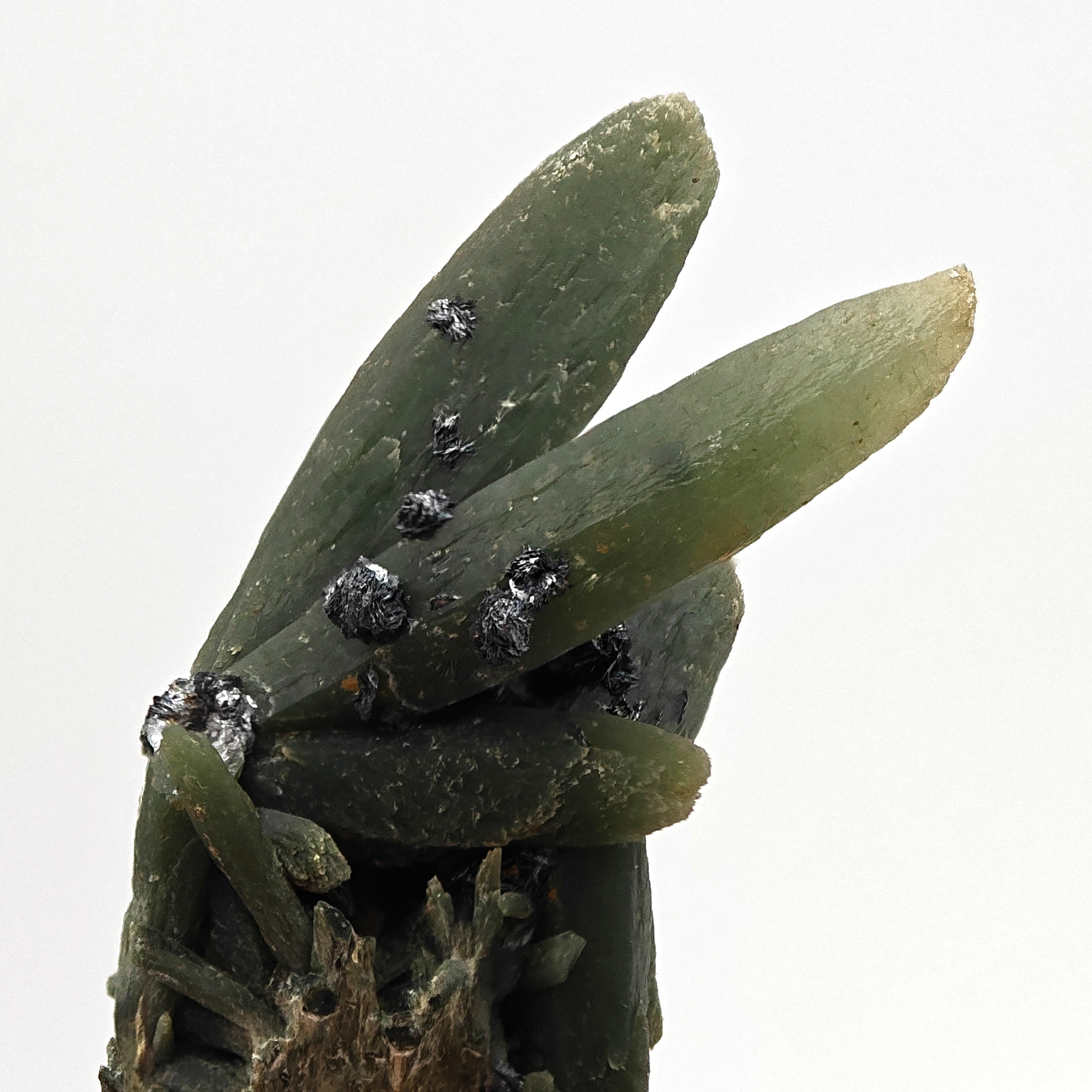 PRASE QUARTZ – Green Crystals with Lustrous Hematite, Serifos Island, Greece