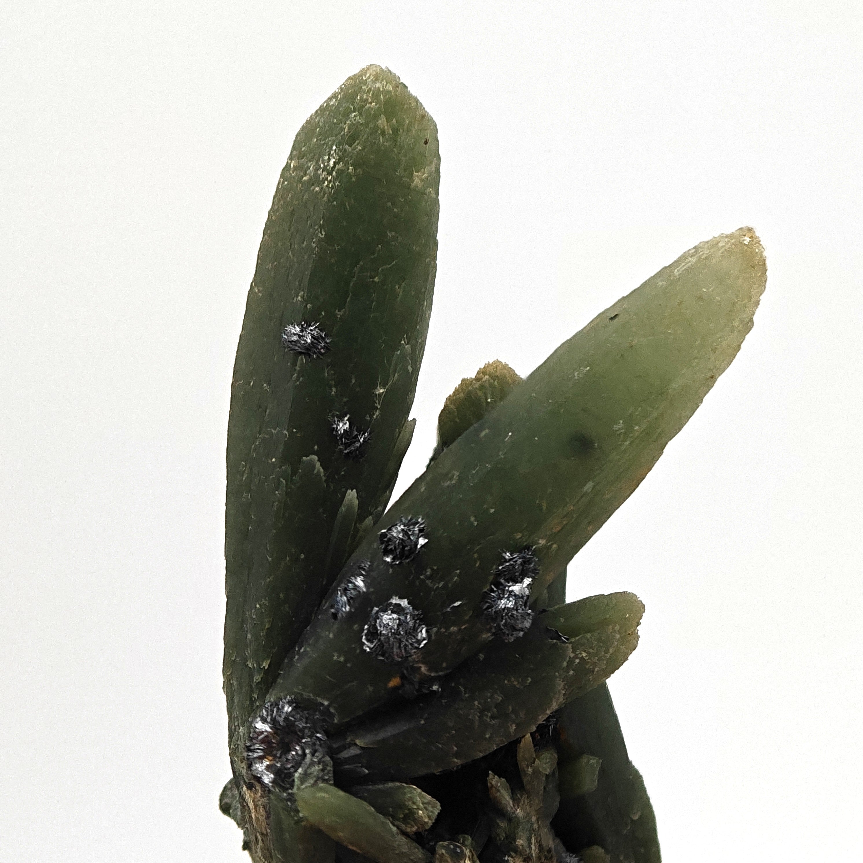 PRASE QUARTZ – Green Crystals with Lustrous Hematite, Serifos Island, Greece