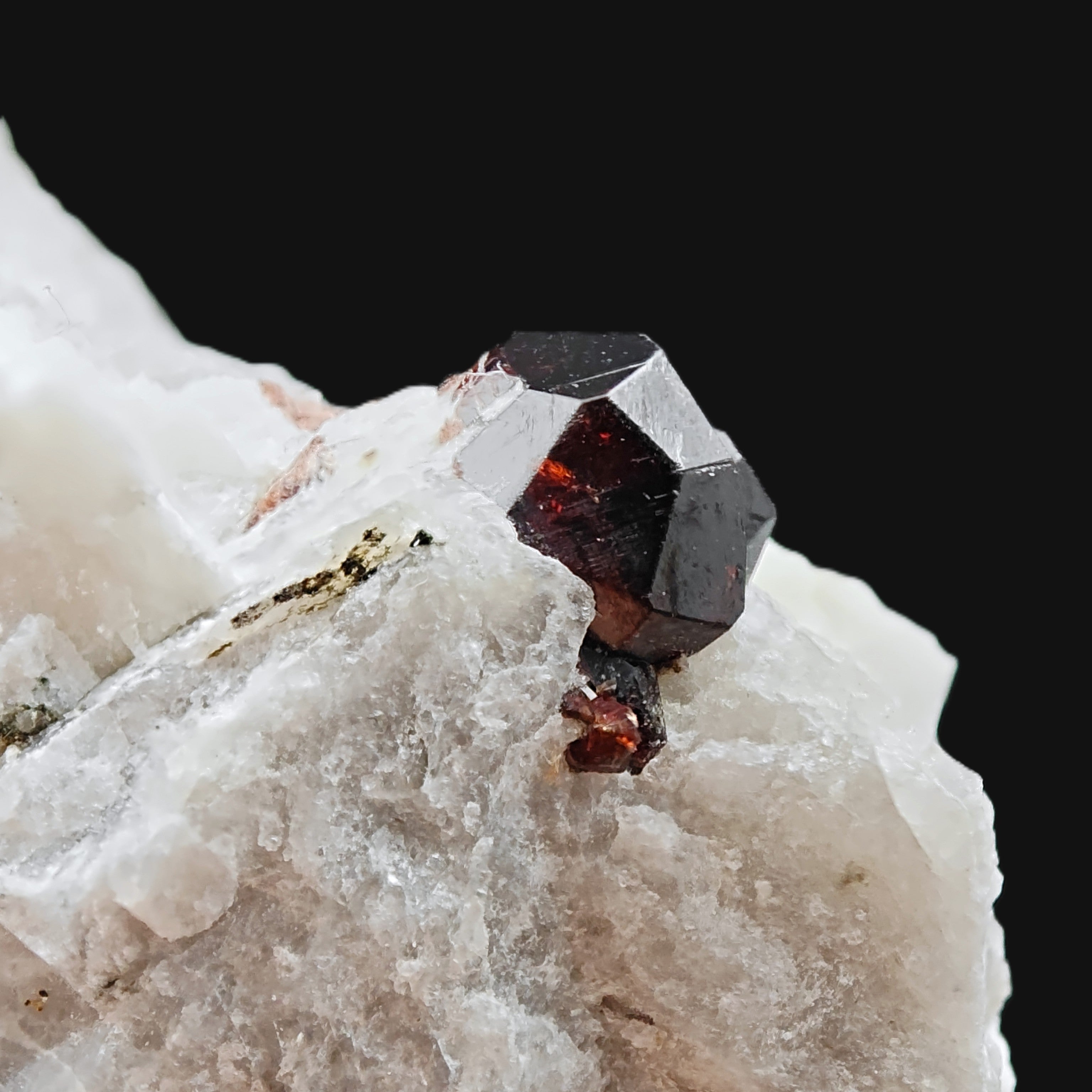 ALMANDINE GARNET – Twinned Blood-Red Crystals on Quartzite, Val Codera, Italy