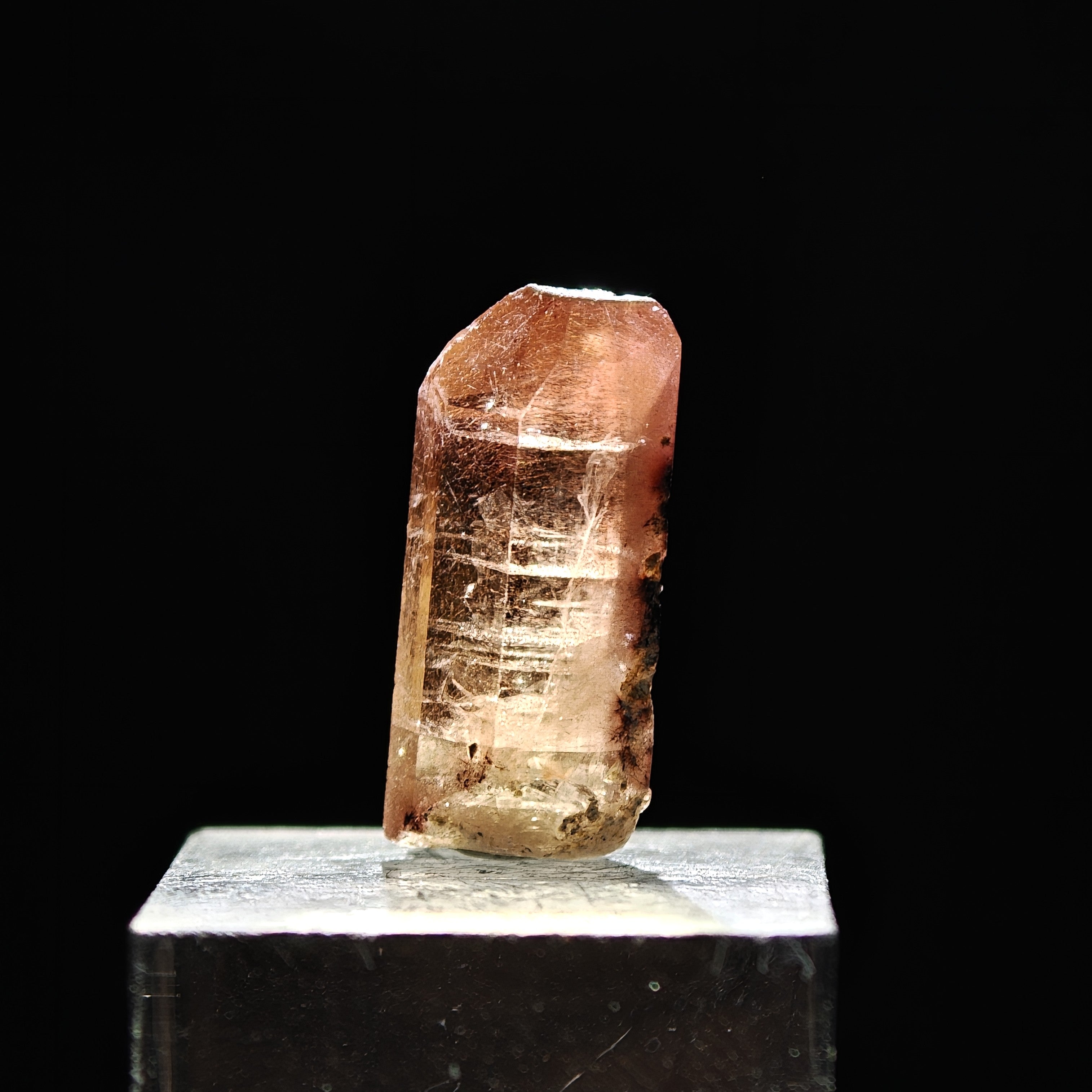 TOPAZ – Amber Gem Crystal, Tepetate, San Luis Potosí, Mexico