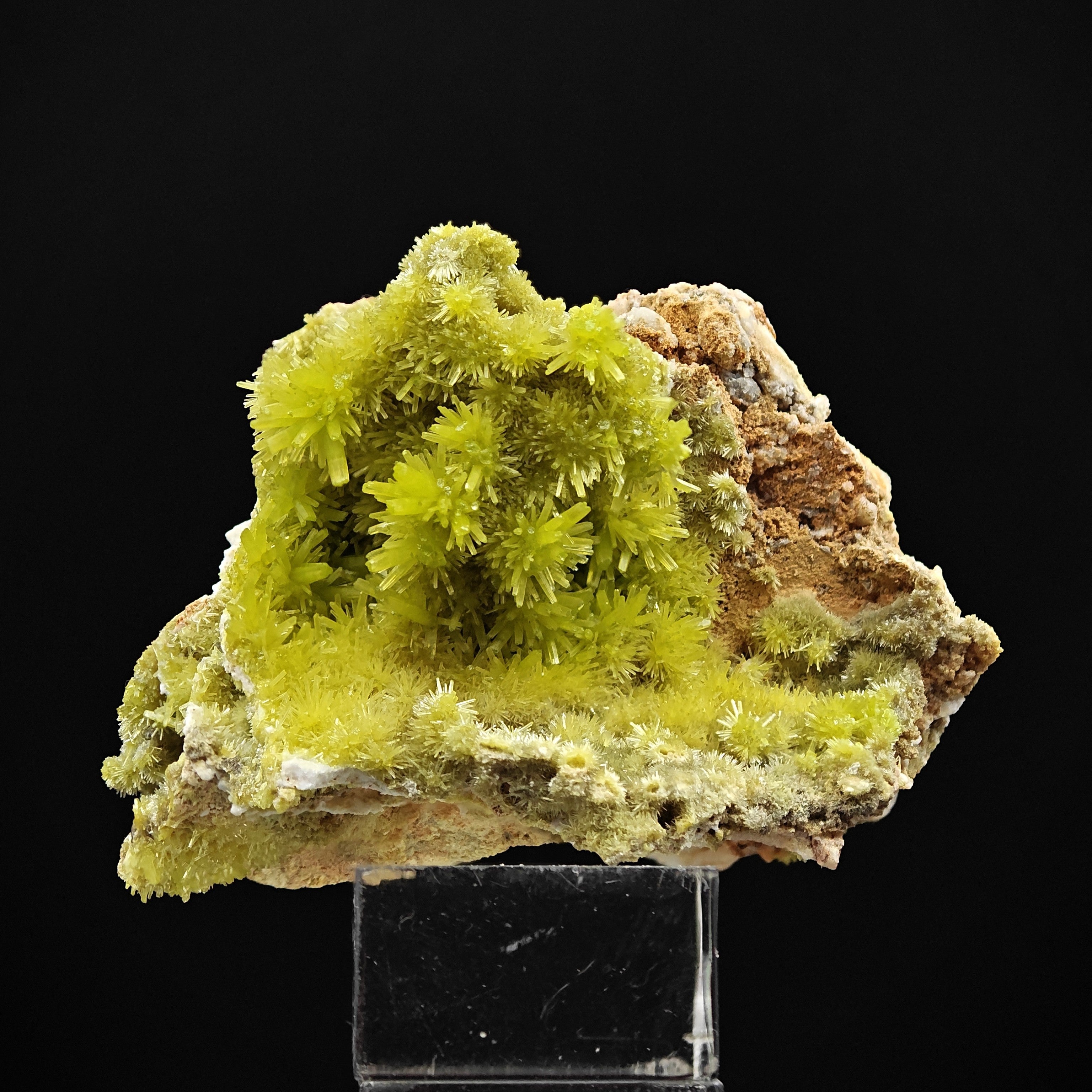 PYROMORPHITE – Vivid Green Crystals on Quartz, Daoping Mine, Guangxi, China