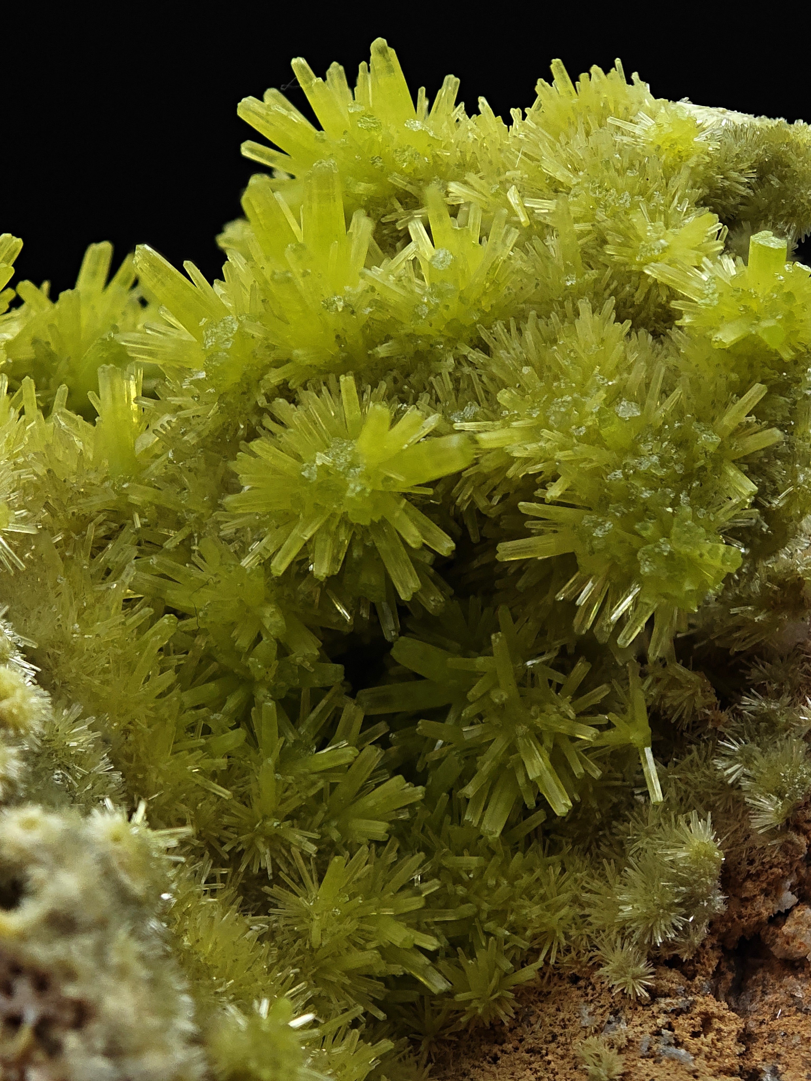 PYROMORPHITE – Vivid Green Crystals on Quartz, Daoping Mine, Guangxi, China