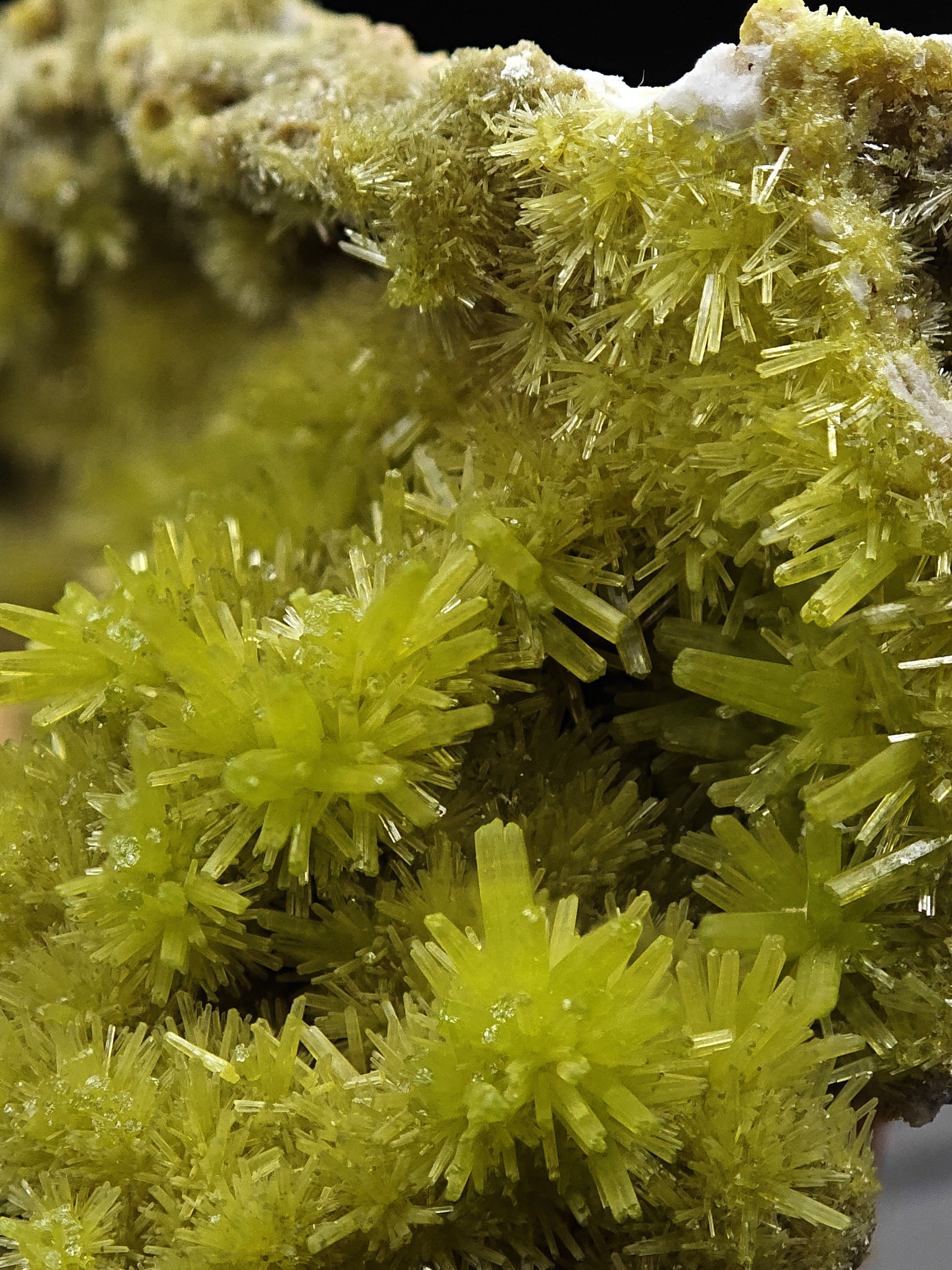 PYROMORPHITE – Vivid Green Crystals on Quartz, Daoping Mine, Guangxi, China