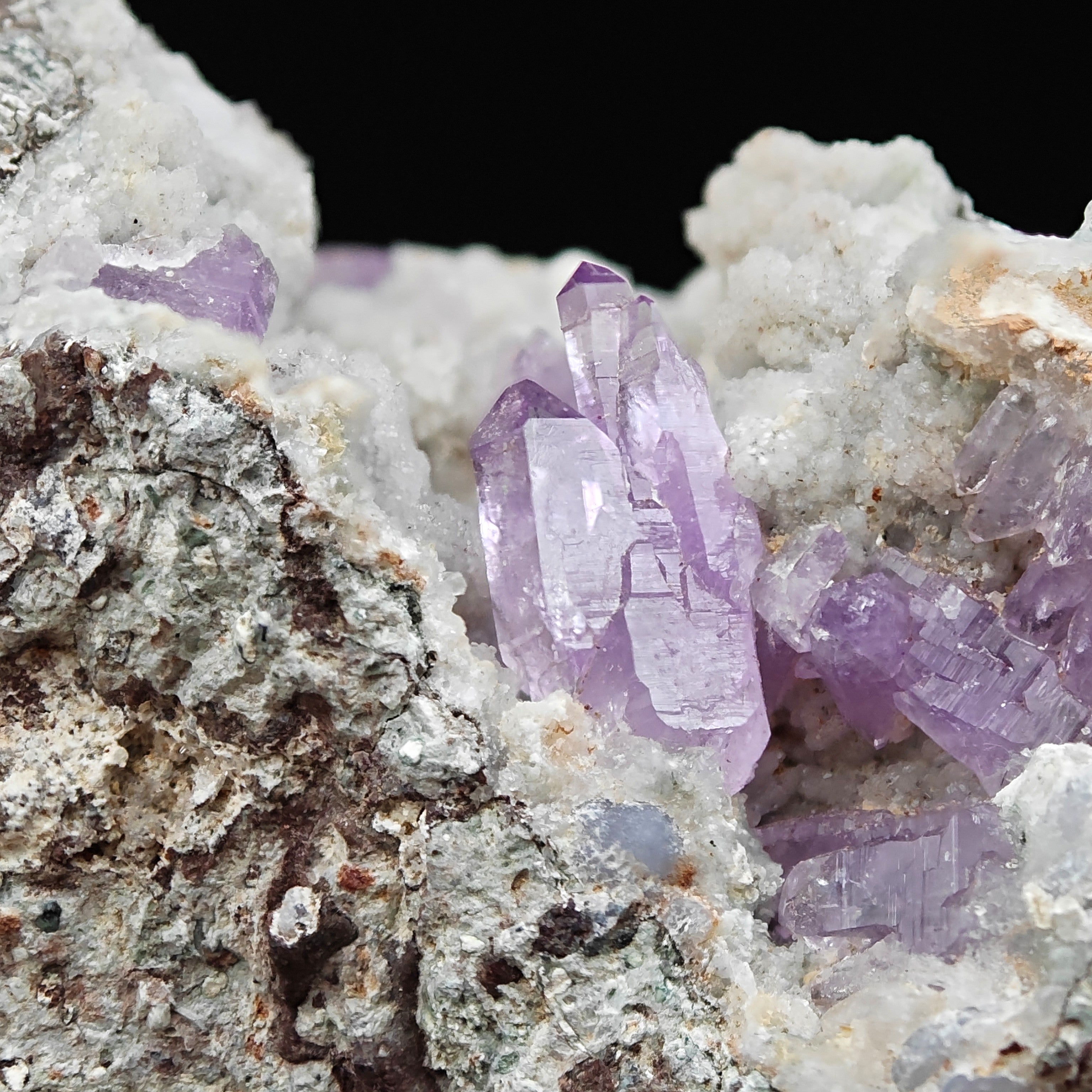 AMETHYST & CALCITE – Scepter & Reverse Scepter Crystals, Osilo, Sardinia, Italy