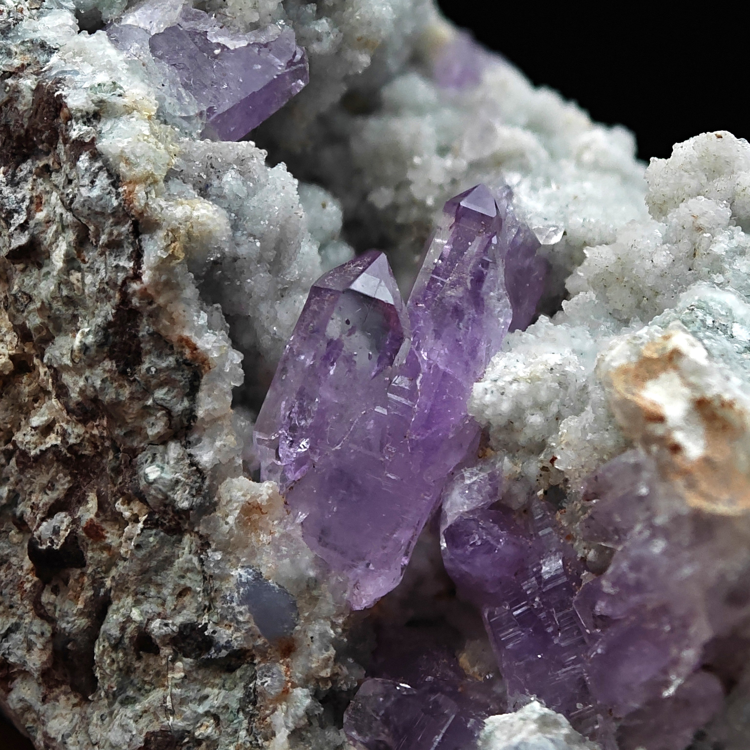 AMETHYST & CALCITE – Scepter & Reverse Scepter Crystals, Osilo, Sardinia, Italy