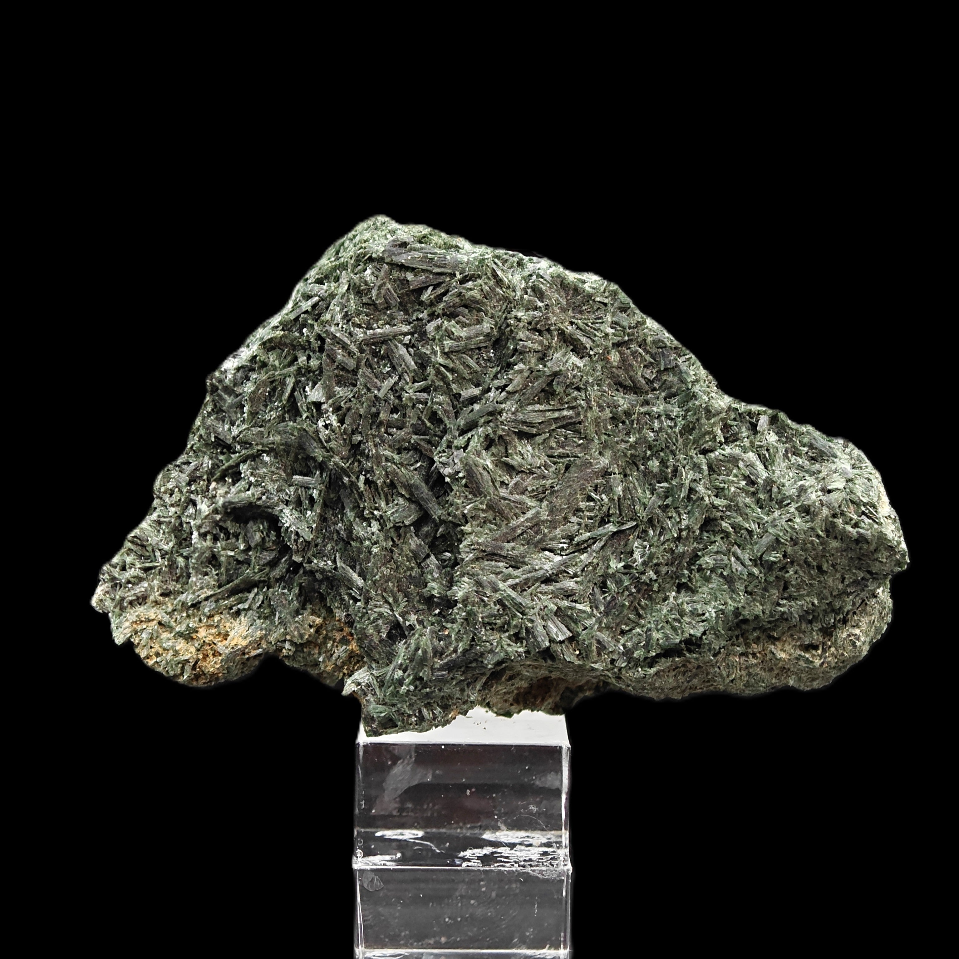 ACTINOLITE – Crossed Green Crystals on Matrix, Vizze Pass, South Tyrol, Italy