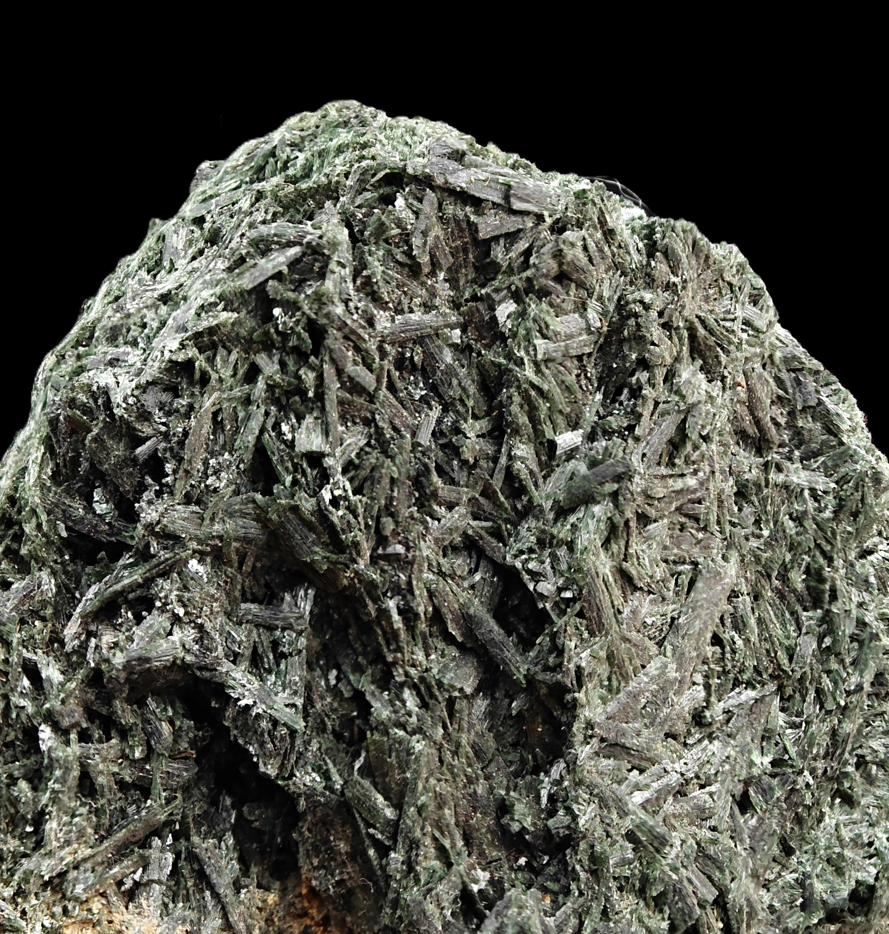 ACTINOLITE – Crossed Green Crystals on Matrix, Vizze Pass, South Tyrol, Italy