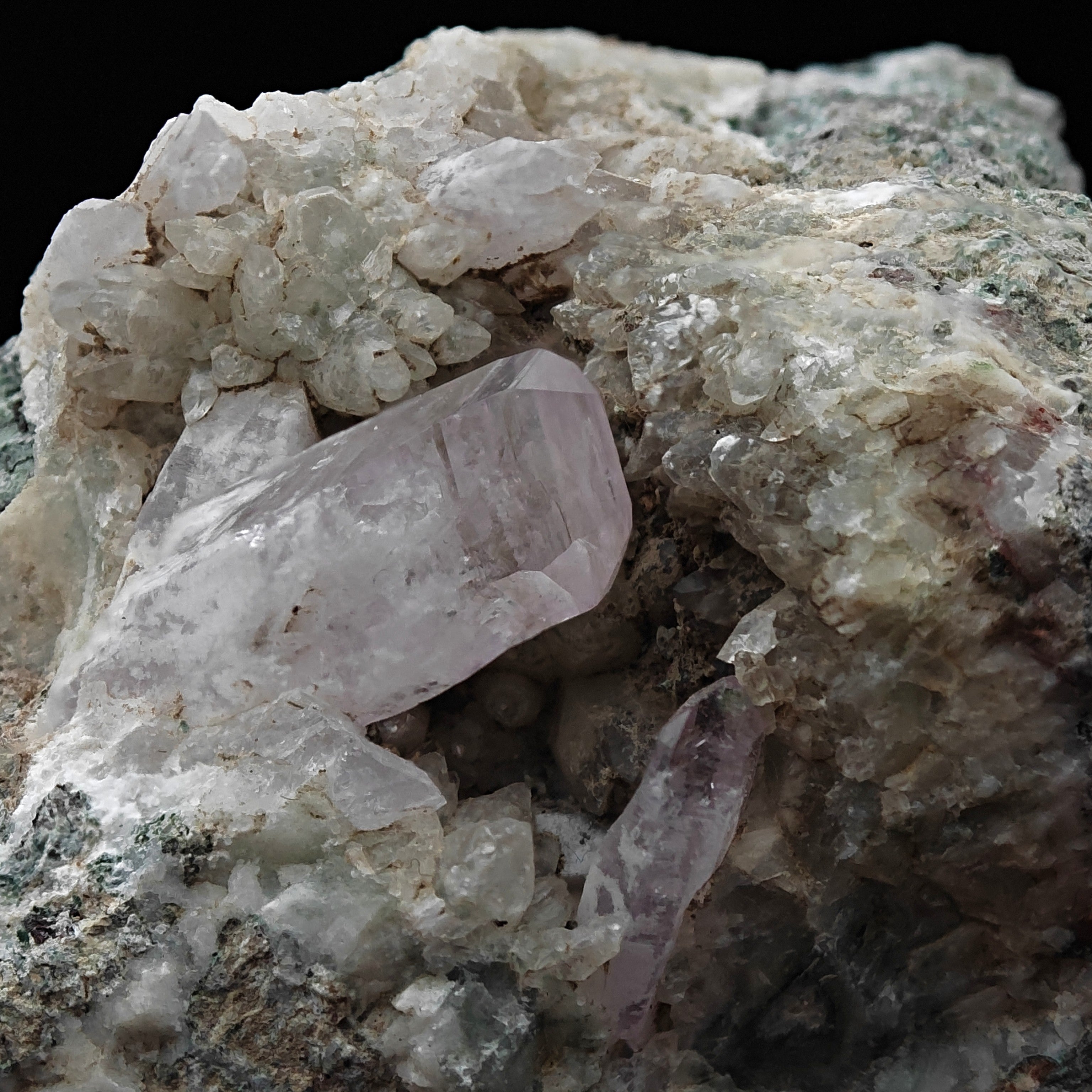 AMETHYST & QUARTZ – Geode with Pink Amethyst, Capurru Mine, Sardinia, Italy