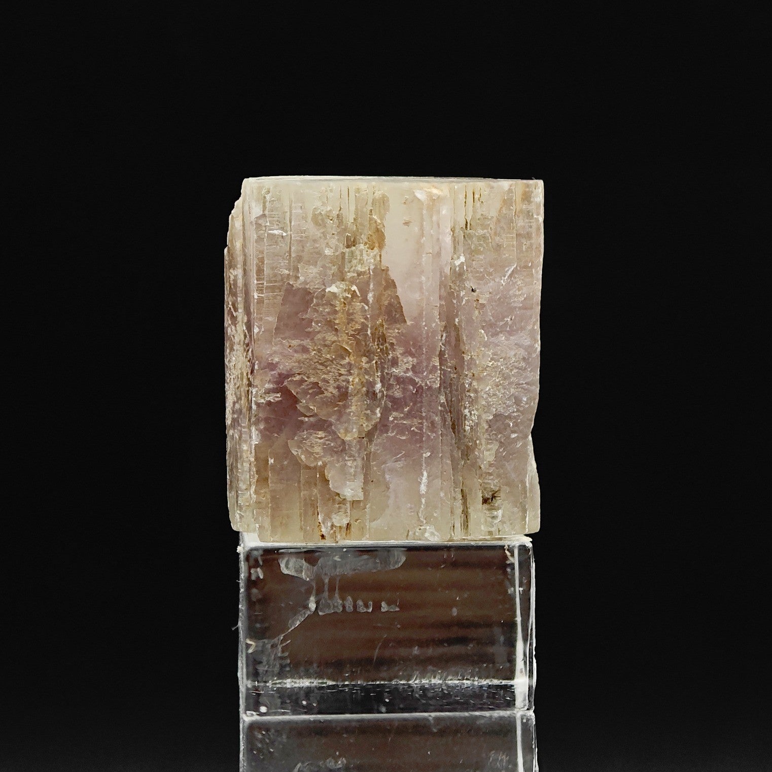 ARAGONITE – Violet Prismatic Crystal, Retamal Ravine, Cuenca, Spain