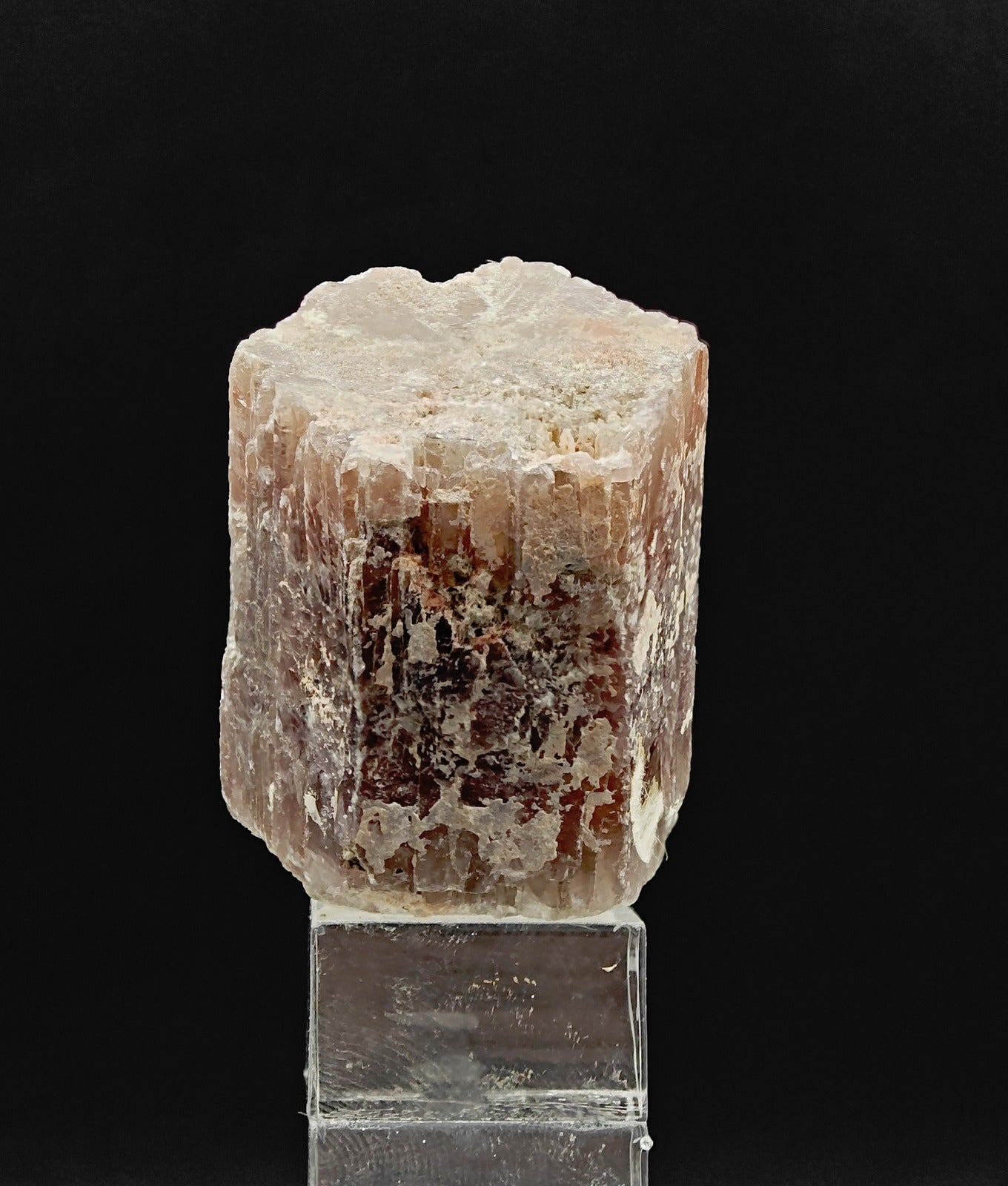ARAGONITE – Rare Violet Pseudohexagonal Twin, Retamal Ravine, Spain