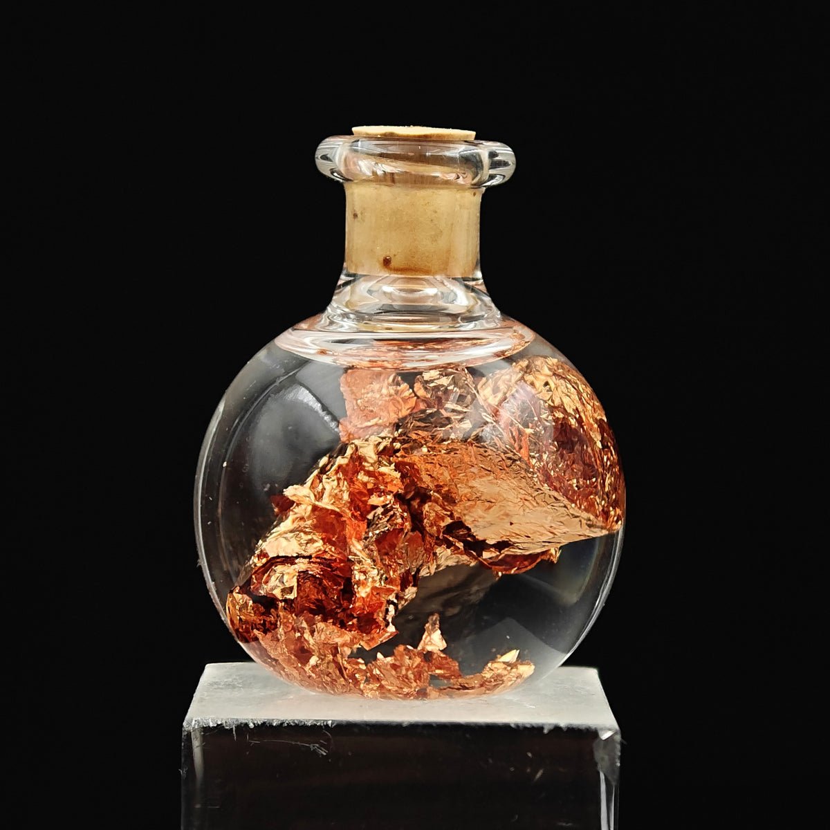 COPPER – Delicate Foil Leaves in Decorative Glass Vial