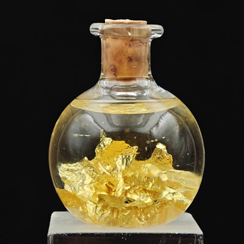 GOLD – Brilliant Leaf Flakes in Decorative Glass Vial