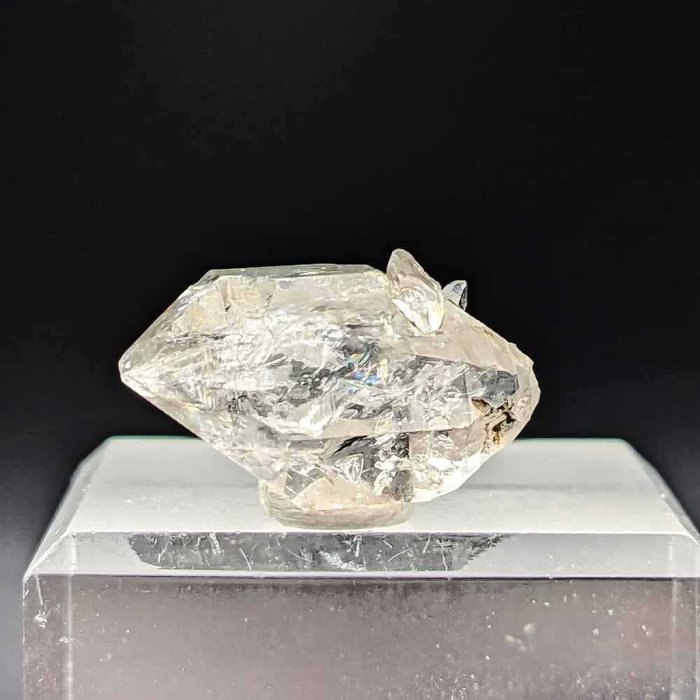 QUARTZ DIAMOND HOPPER – Natural Italian Quartz with Golden Inclusion