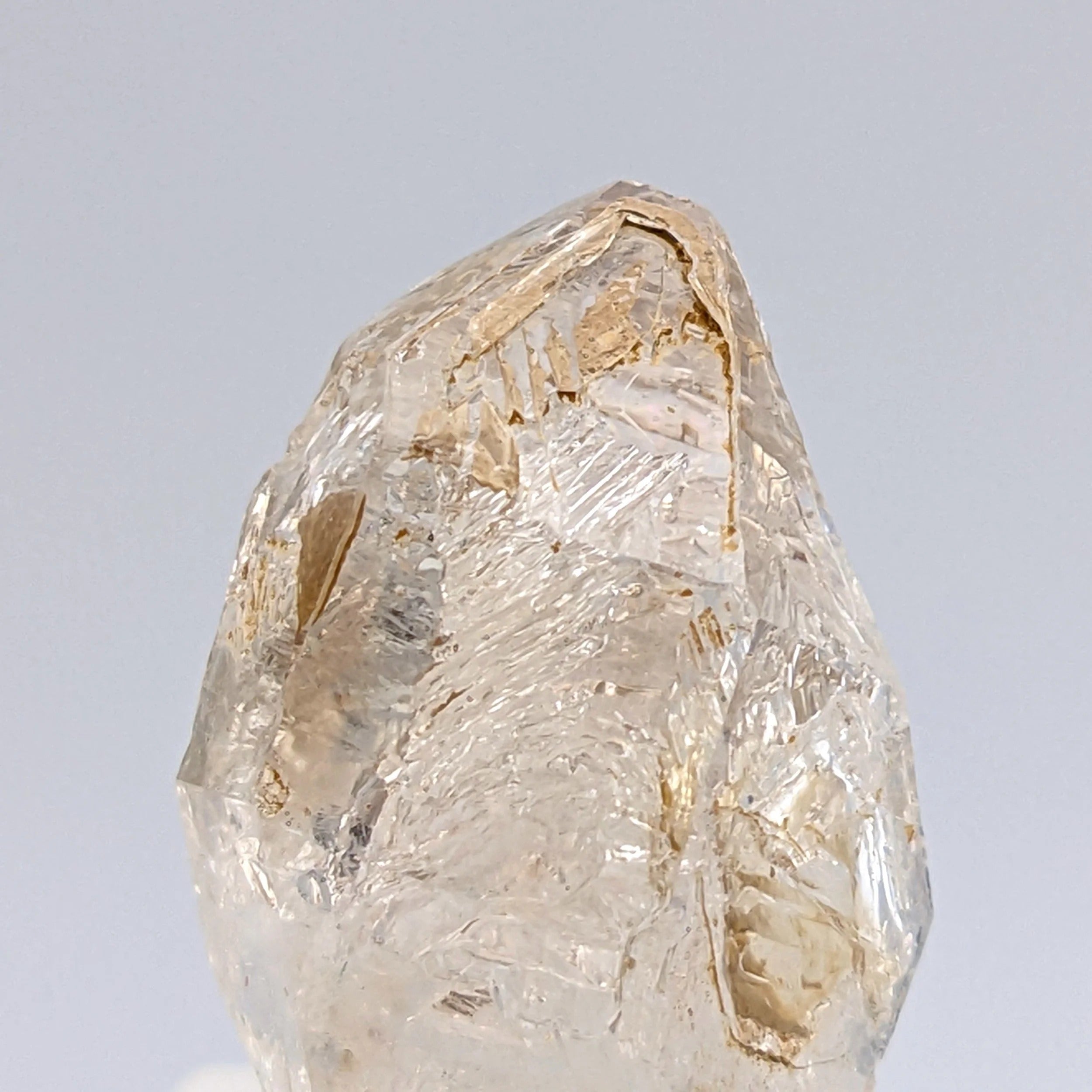 QUARTZ DIAMOND HOPPER – Natural Italian Quartz with Golden Inclusion