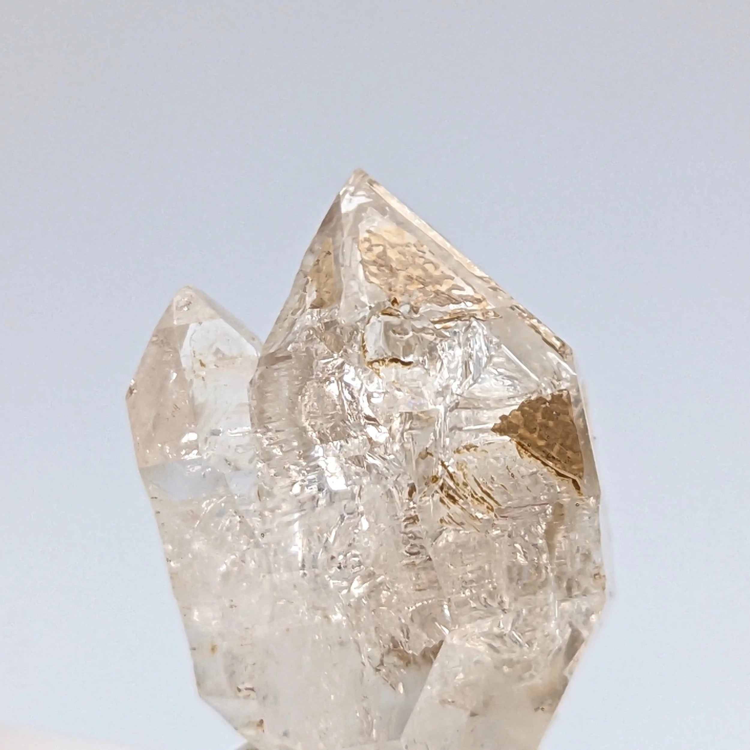 QUARTZ DIAMOND HOPPER – Natural Italian Quartz with Golden Inclusion