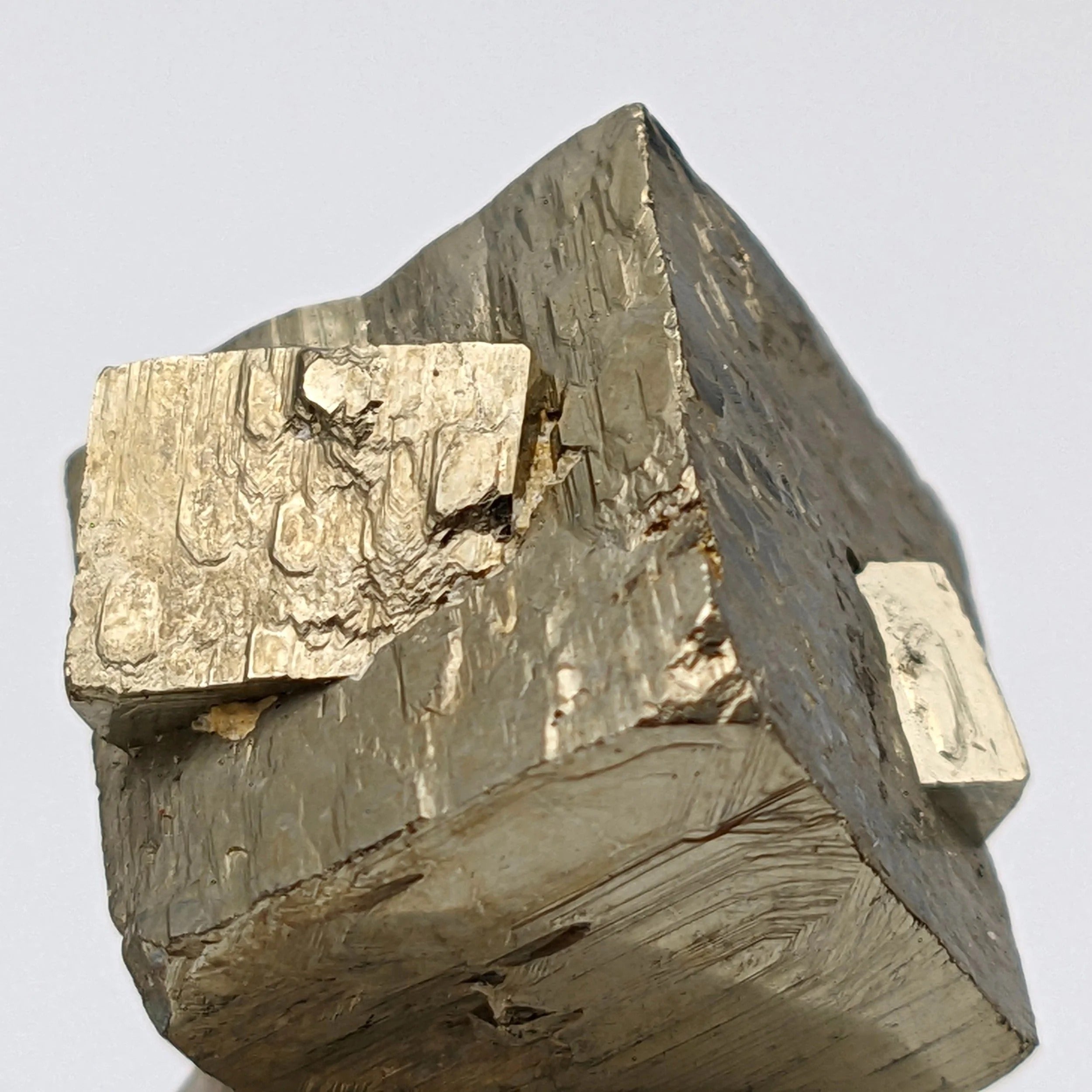 PYRITE CUBES – Natural Golden & Twined Cubic Pyrite from Spain