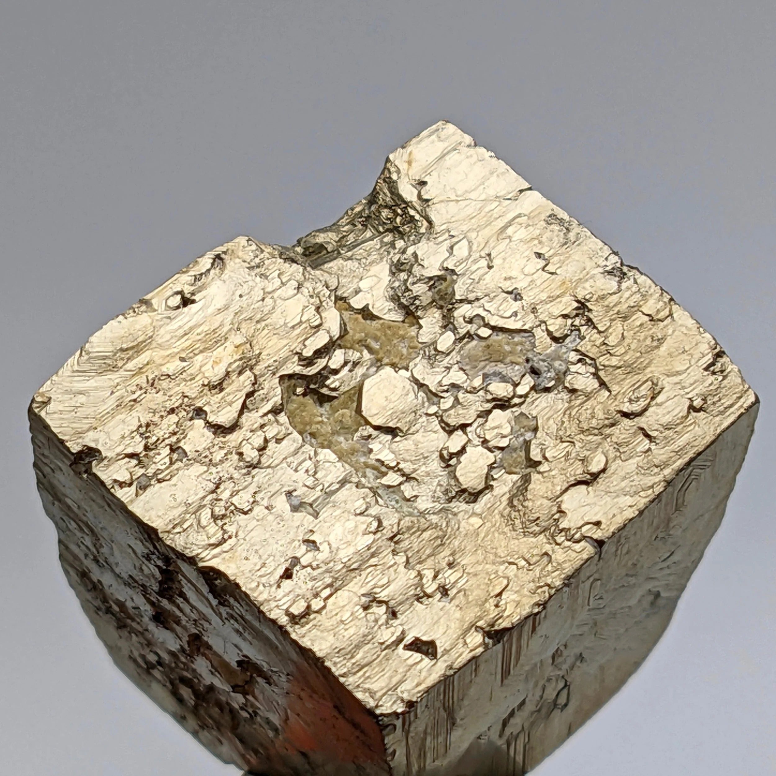 PYRITE CUBES – Natural Golden & Twined Cubic Pyrite from Spain