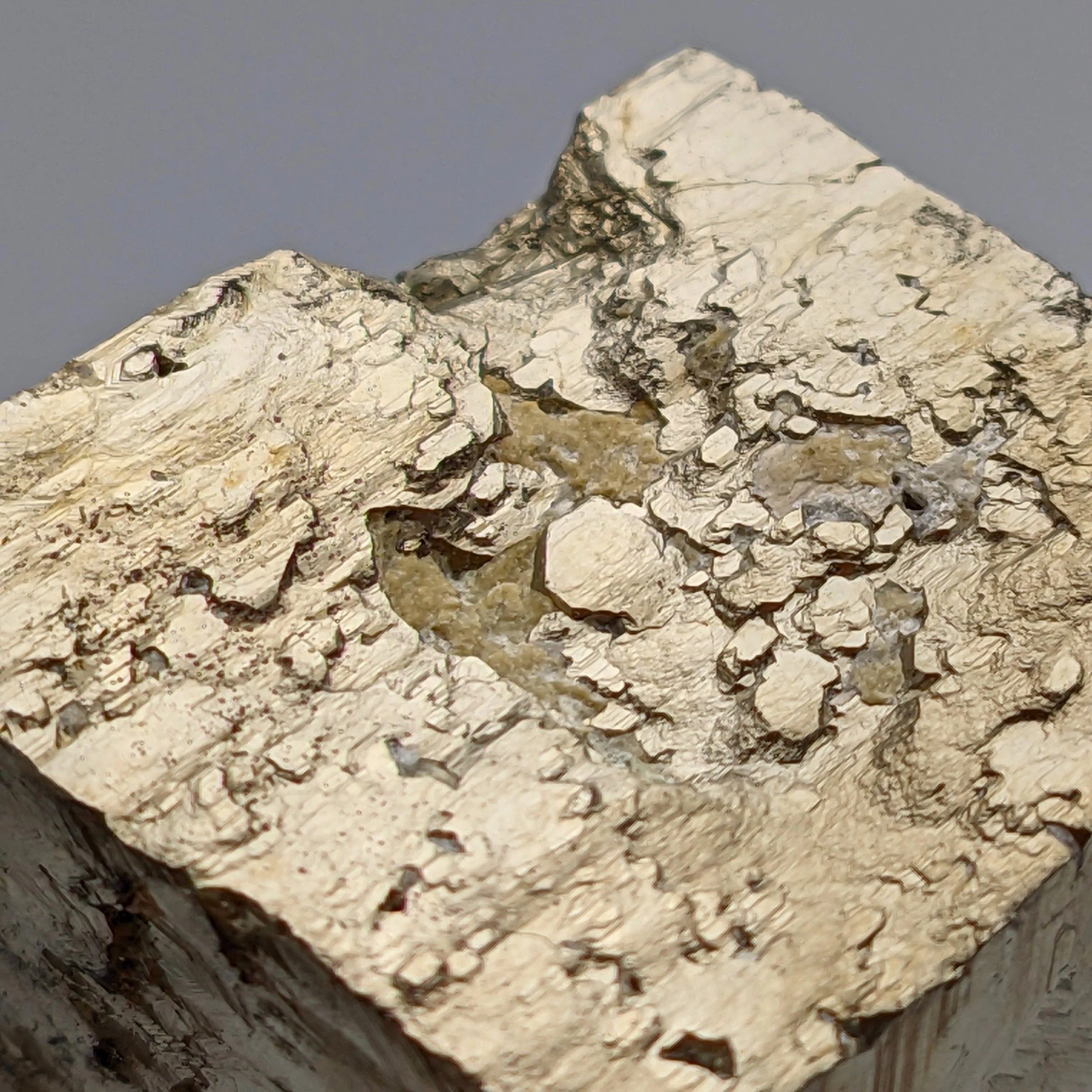 PYRITE CUBES – Natural Golden & Twined Cubic Pyrite from Spain