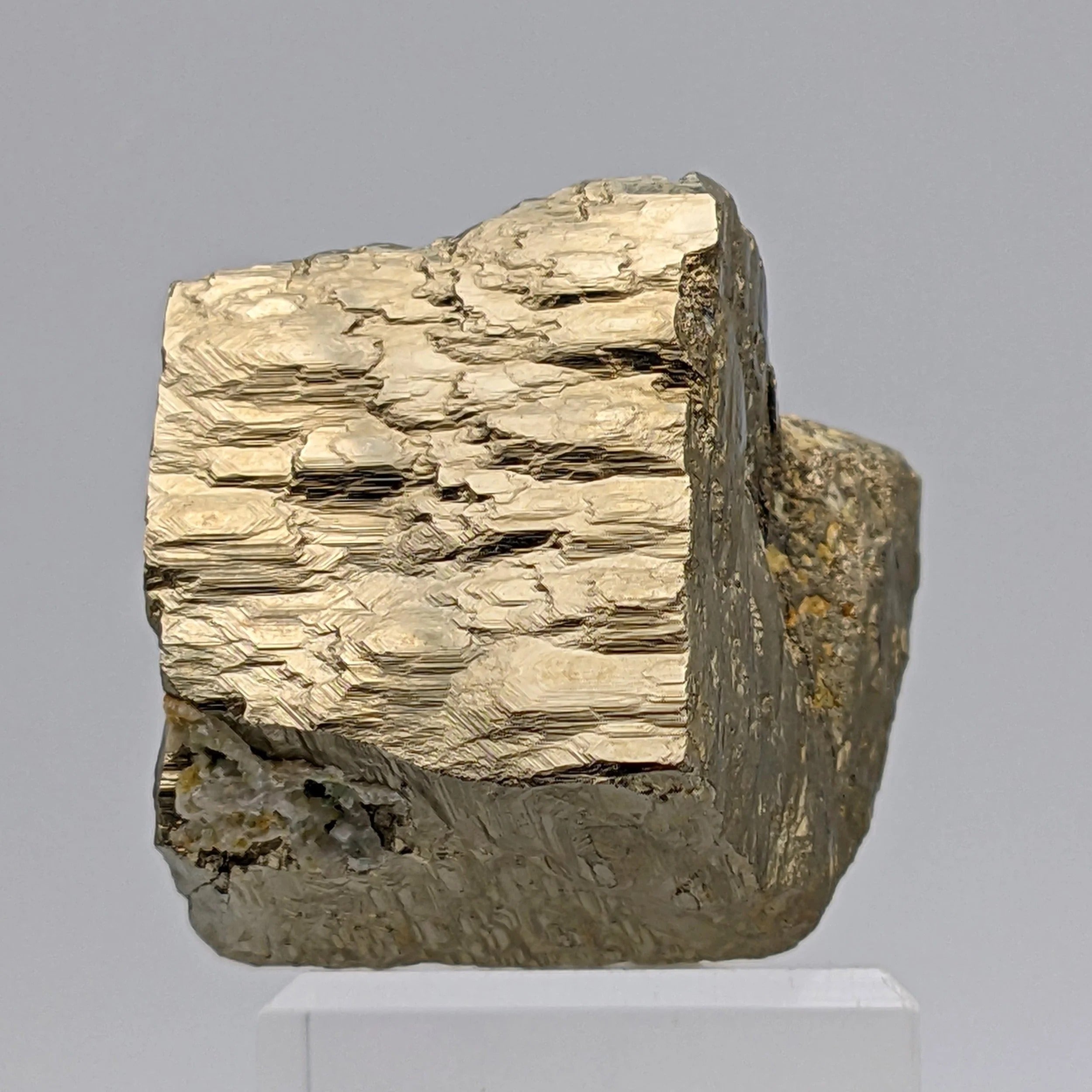 PYRITE CUBES – Natural Golden & Twined Cubic Pyrite from Spain